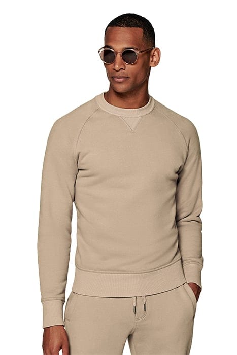 CREWNECK LIGHT BROWN 1