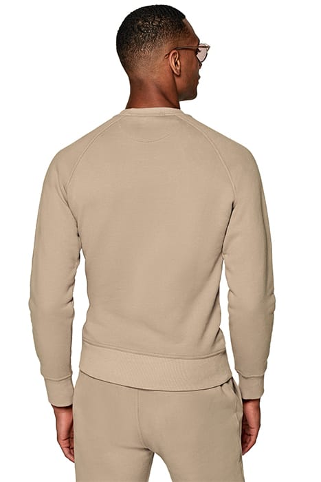 CREWNECK LIGHT BROWN 2