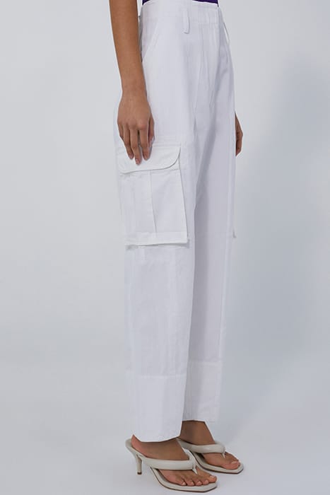 THAIS OPTICAL WHITE 4
