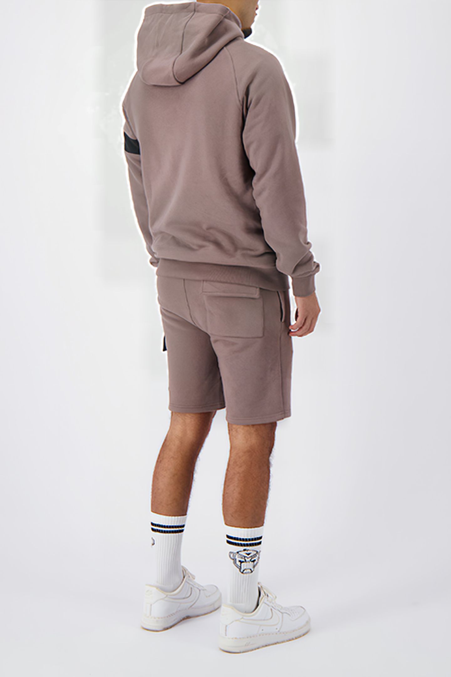COMMANDER SWEATSHORTS BROWN 4