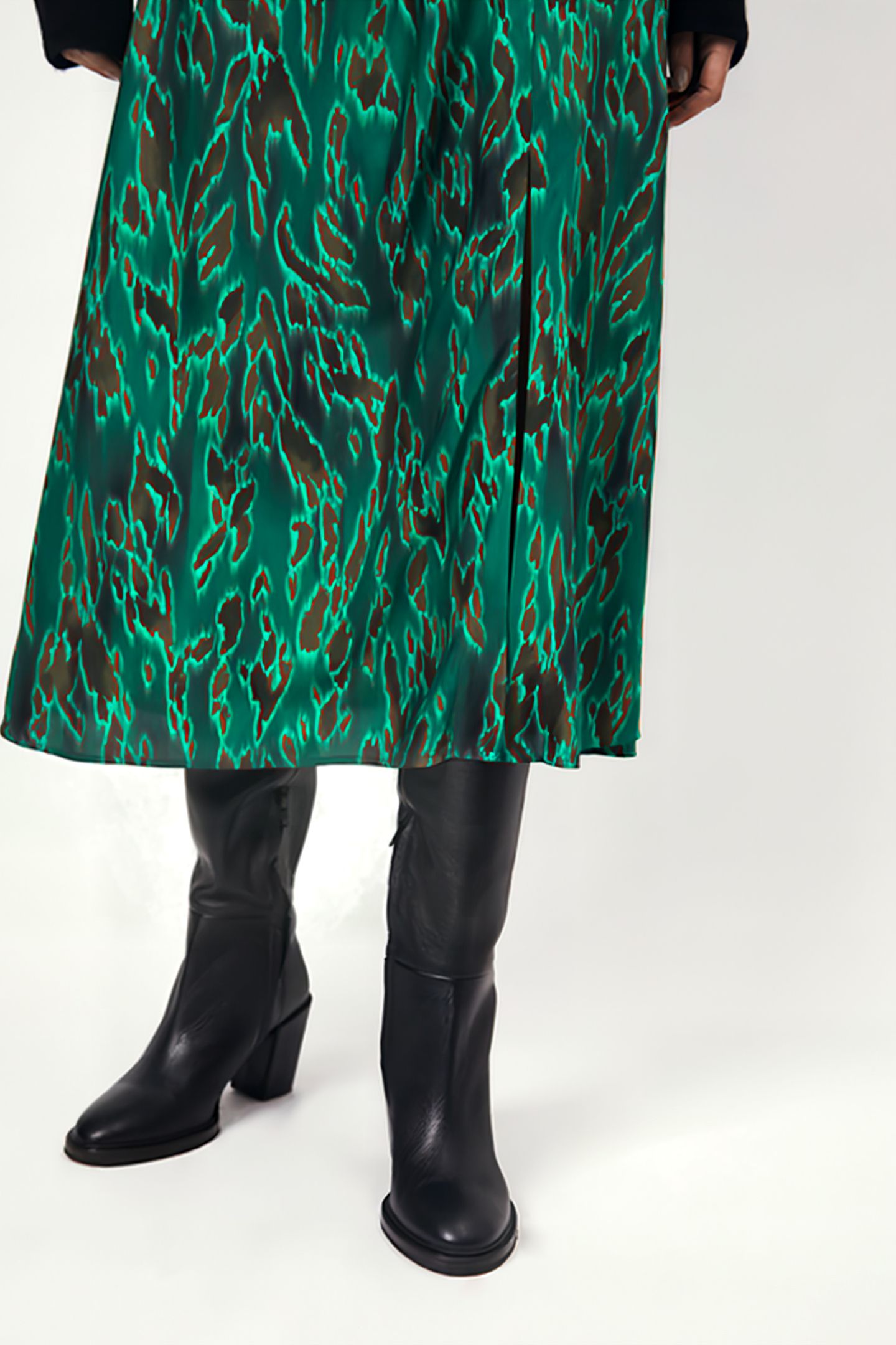 ZARINA PRINTED MAXI SKIRT MULTICOLOUR 5