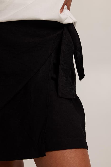 ROSE BLACK 4