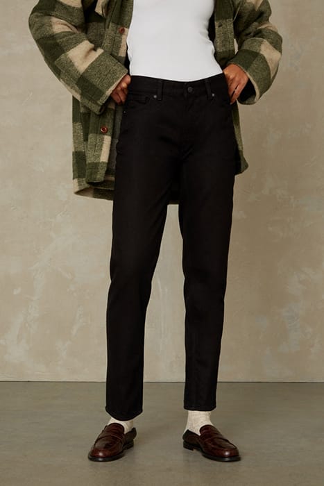 CAROLINE CROPPED ECO RECYCLED BLACK WORN 1