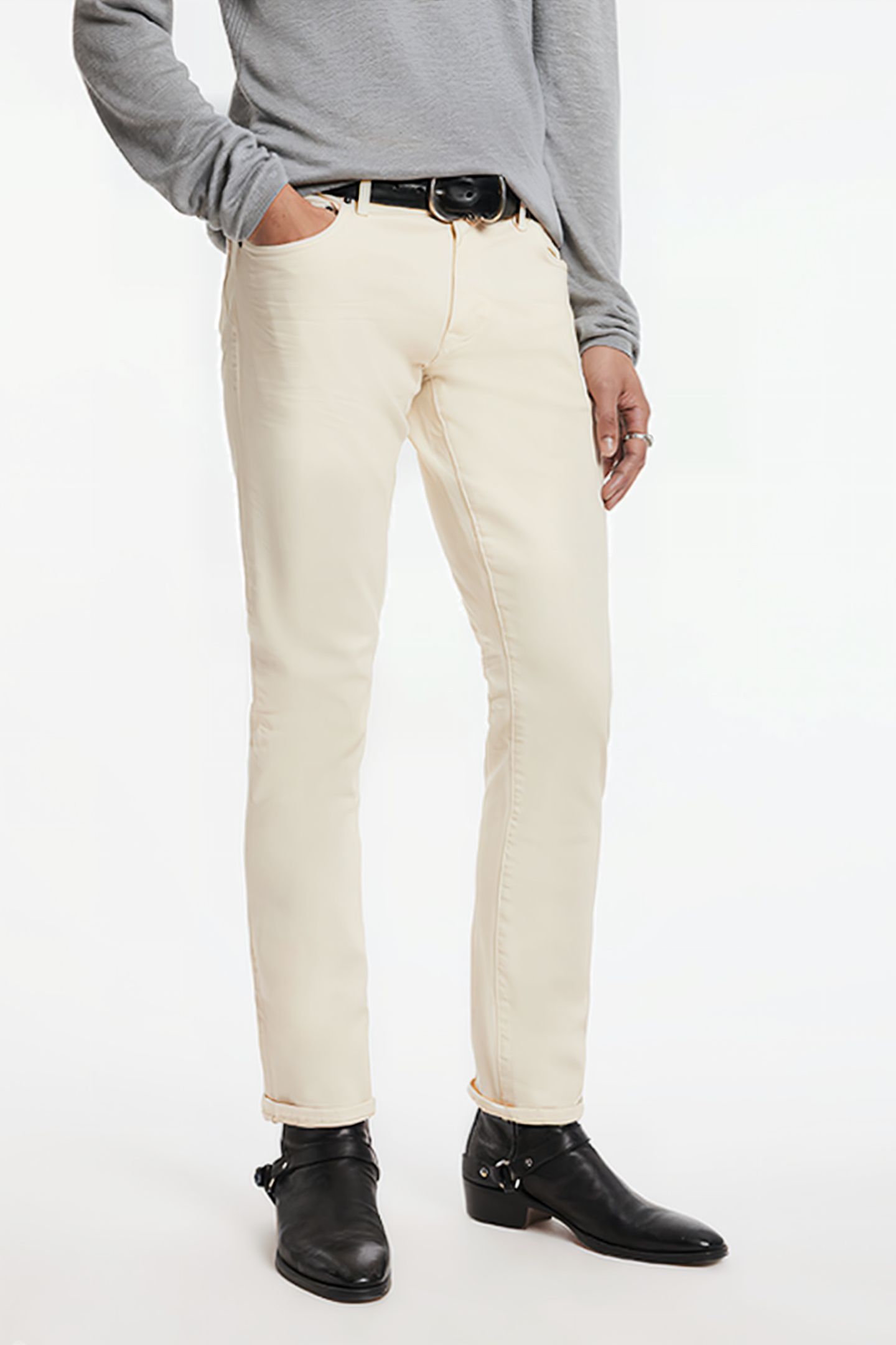 J704 - TAPER FIT WHITE 1