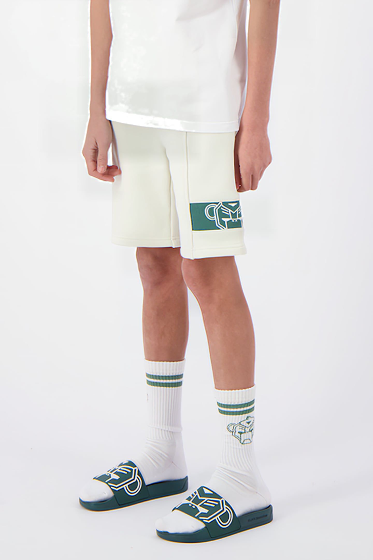 JR. COMMANDER SWEATSHORTS BEIGE 1