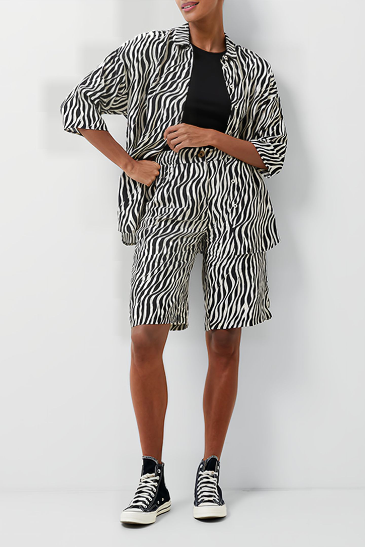 SEINE DELPHINE SHORTS BLACK 7