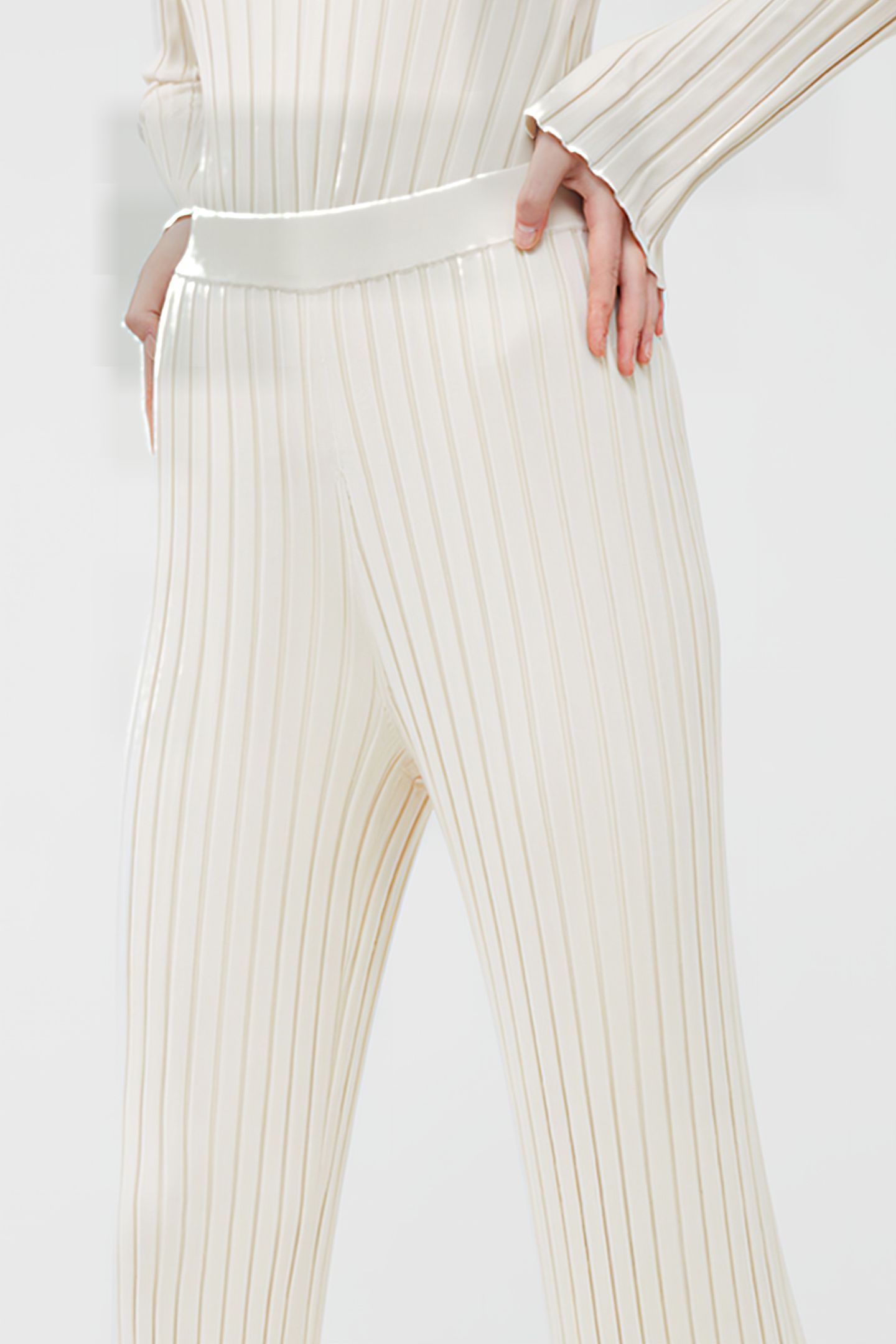MINAR PLEATED TROUSER WHITE 5