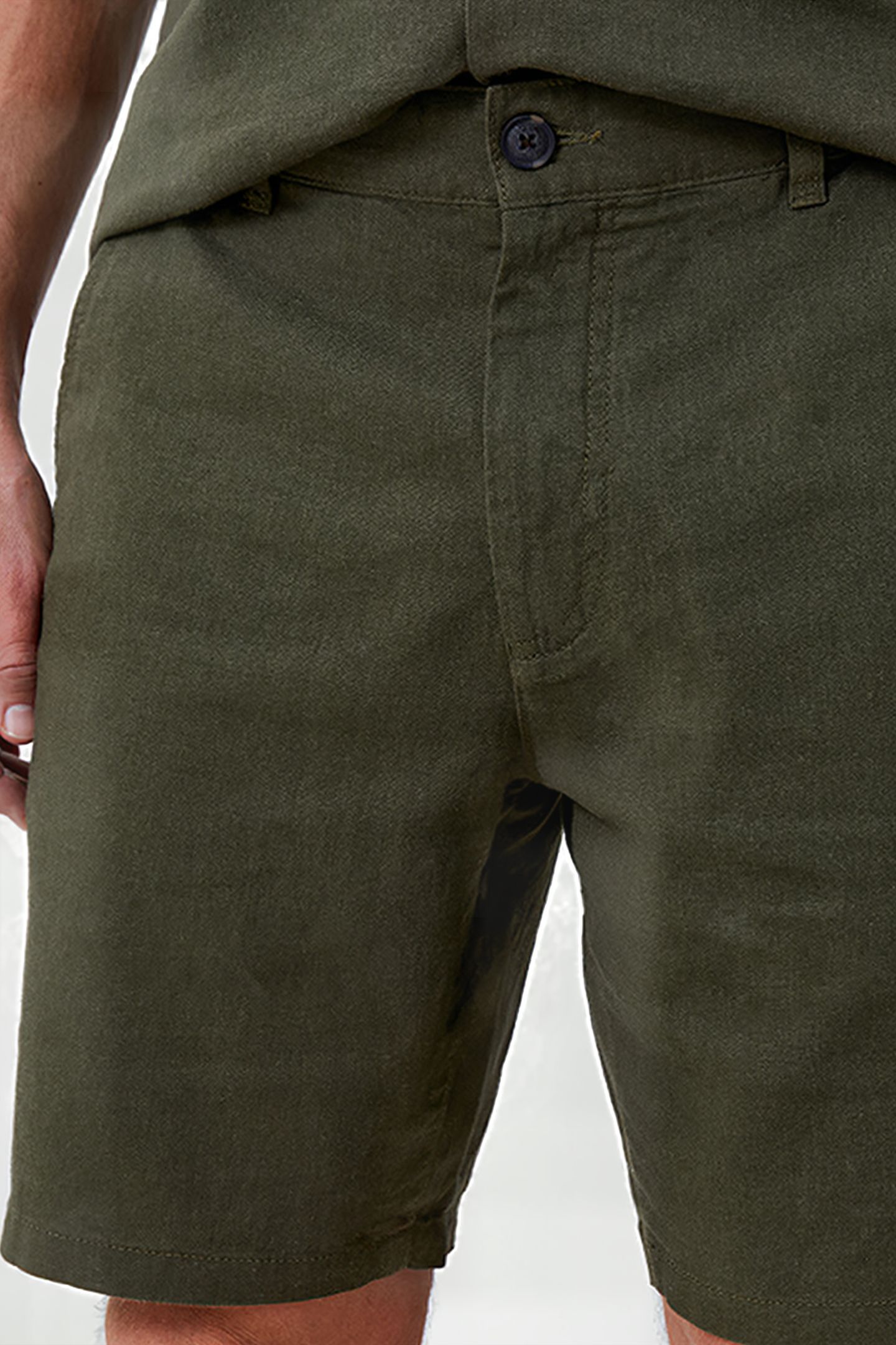 SOFT TAILORED SHORTS GREEN 7