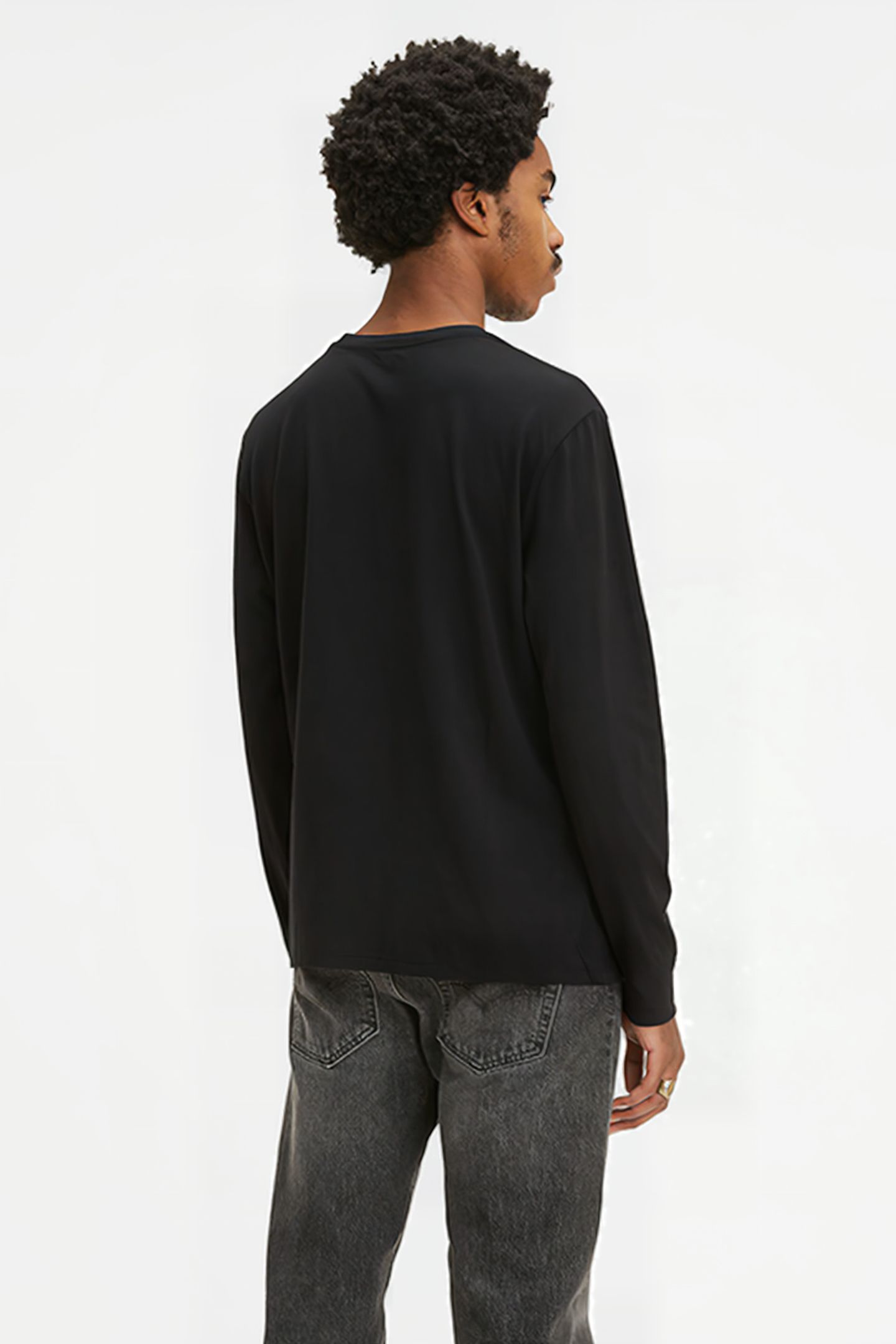 LS LONG-SLEEVED T-SHIRT BLACK 2