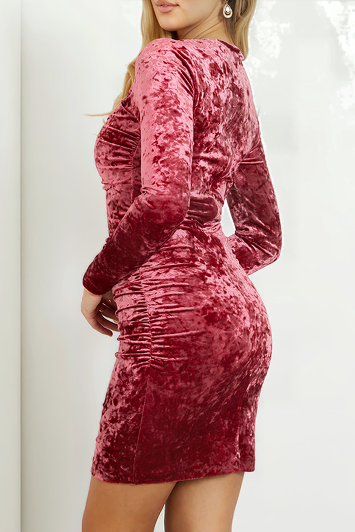 GUESS ECO LS TESS VELVET DRESS TAHITI RED 2