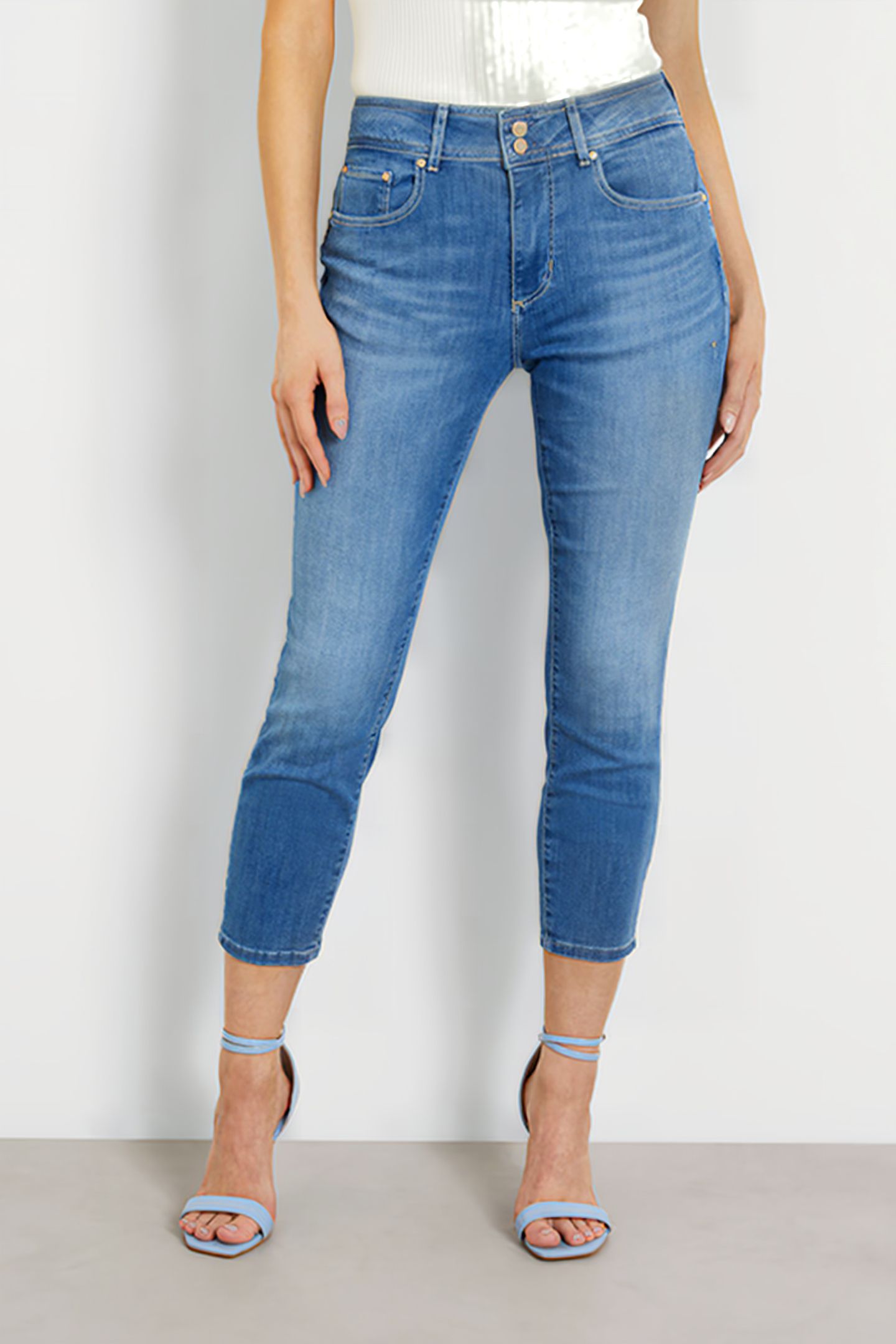 GUESS ECO SHAPE UP CAPRI EAU MID 1