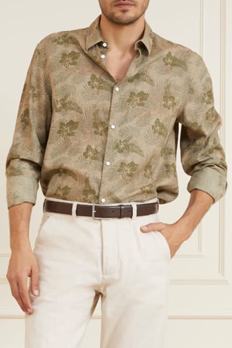 MARCIANO BY GUESS JOE COLLAR NOTCHE SAND HIBISCUS CASUAL SHI 5