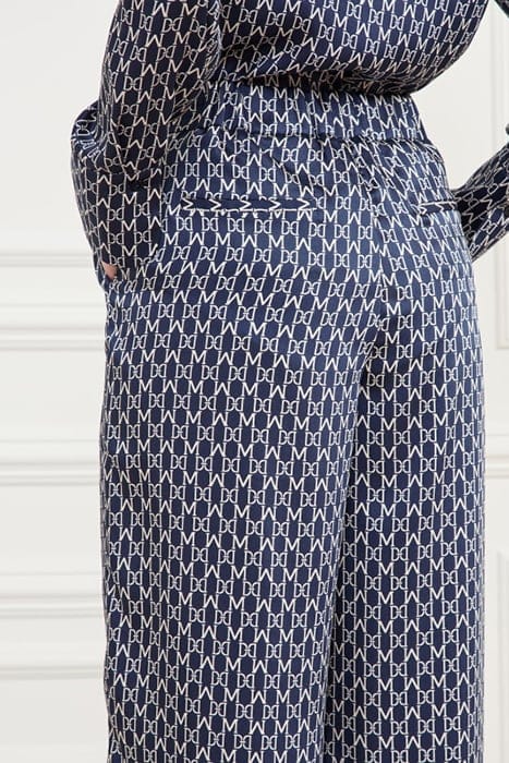 MARCIANO BY GUESS ROBIN PANT NEW MONOGRAM SECRET 8