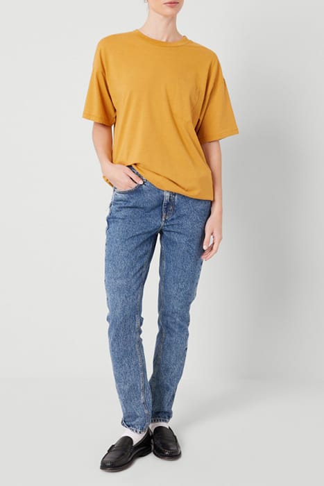 MID-LENGTH CREW NECK T-SHIRT MOUTARDE 3