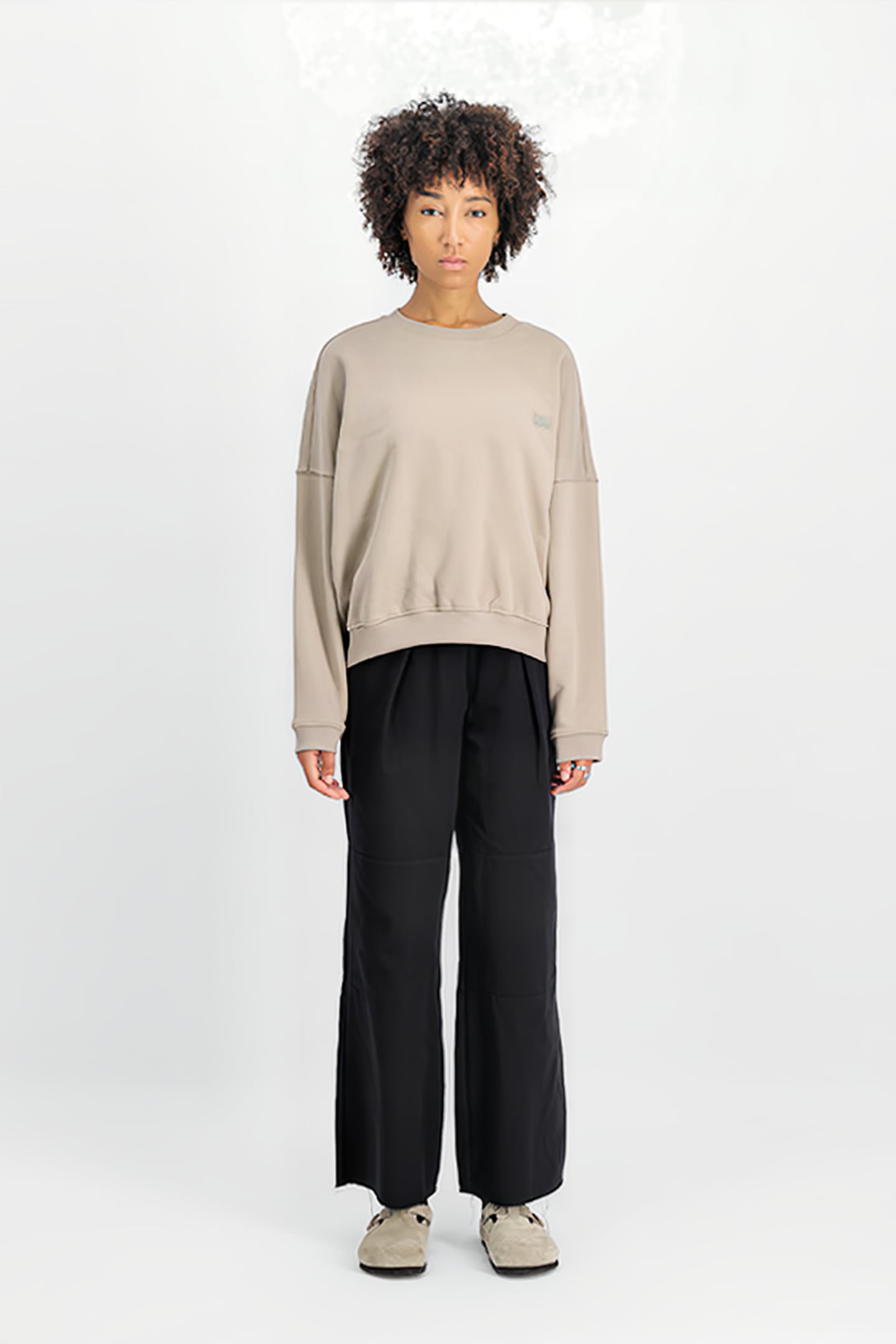 ALPHA ESSENTIALS RL SWEATER VINTAGE SAND 1