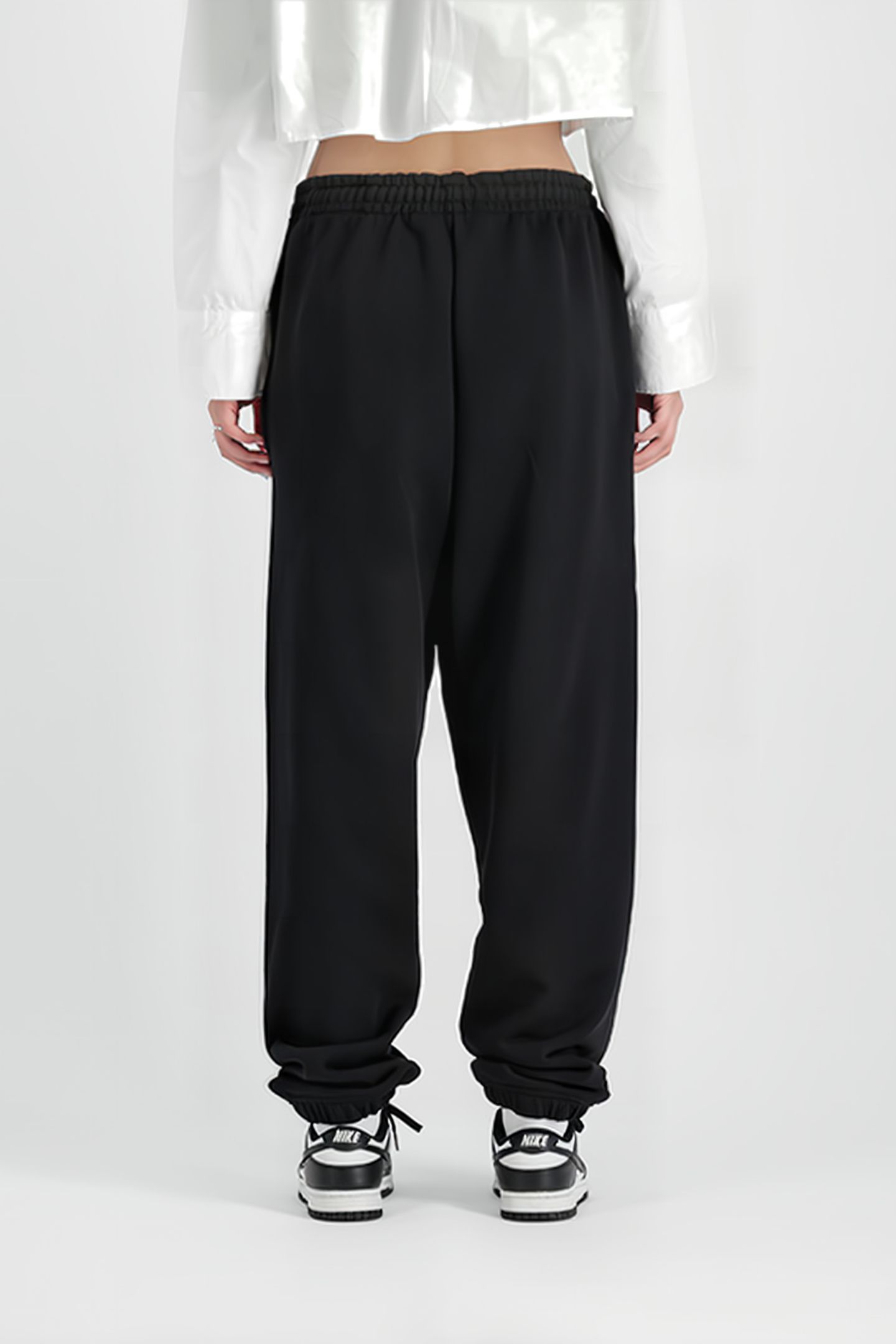 ALPHA ESSENTIALS RL JOGGER BLACK 2