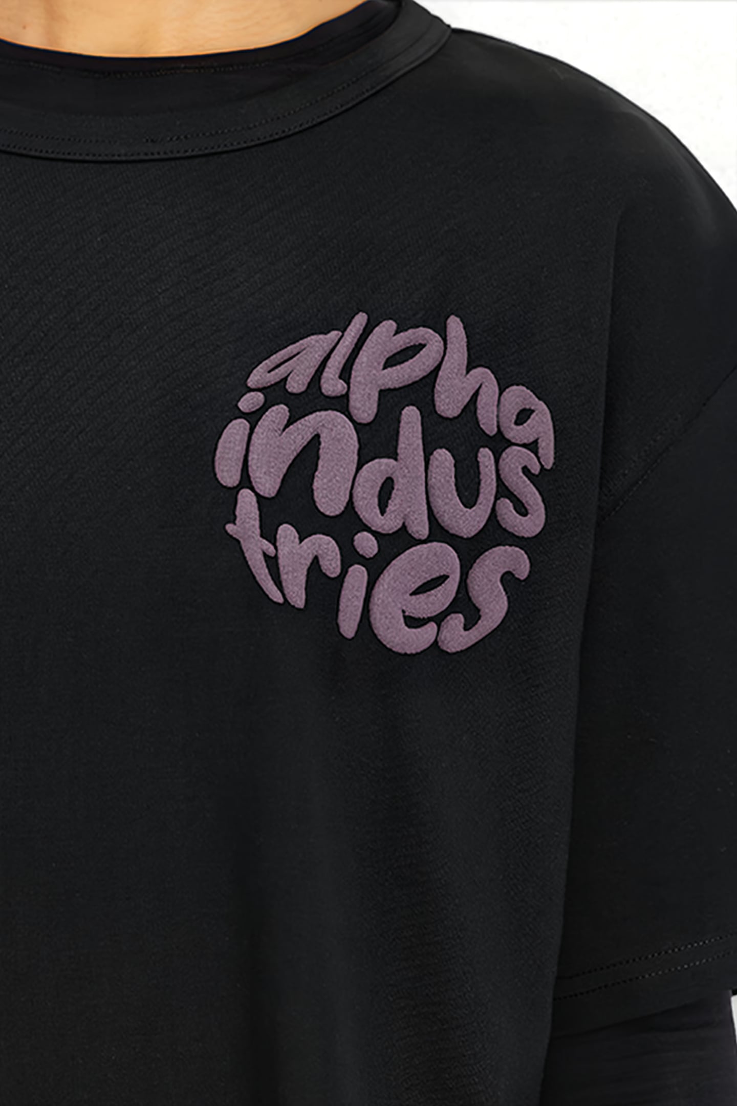LOGO T BLACK 7