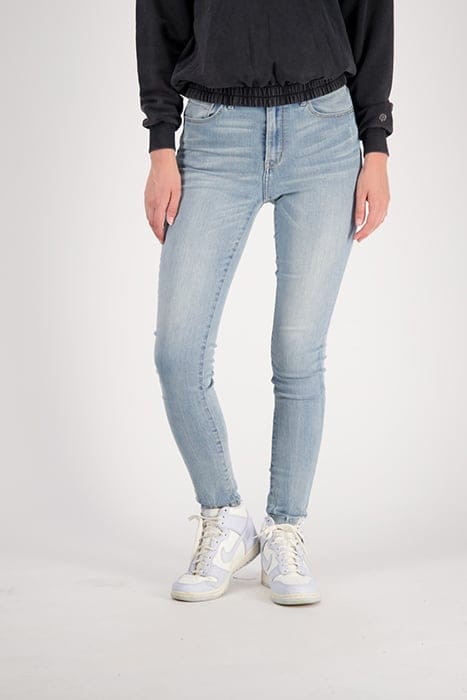 BLOSSOM JEANS LIGHT BLUE STONE 1