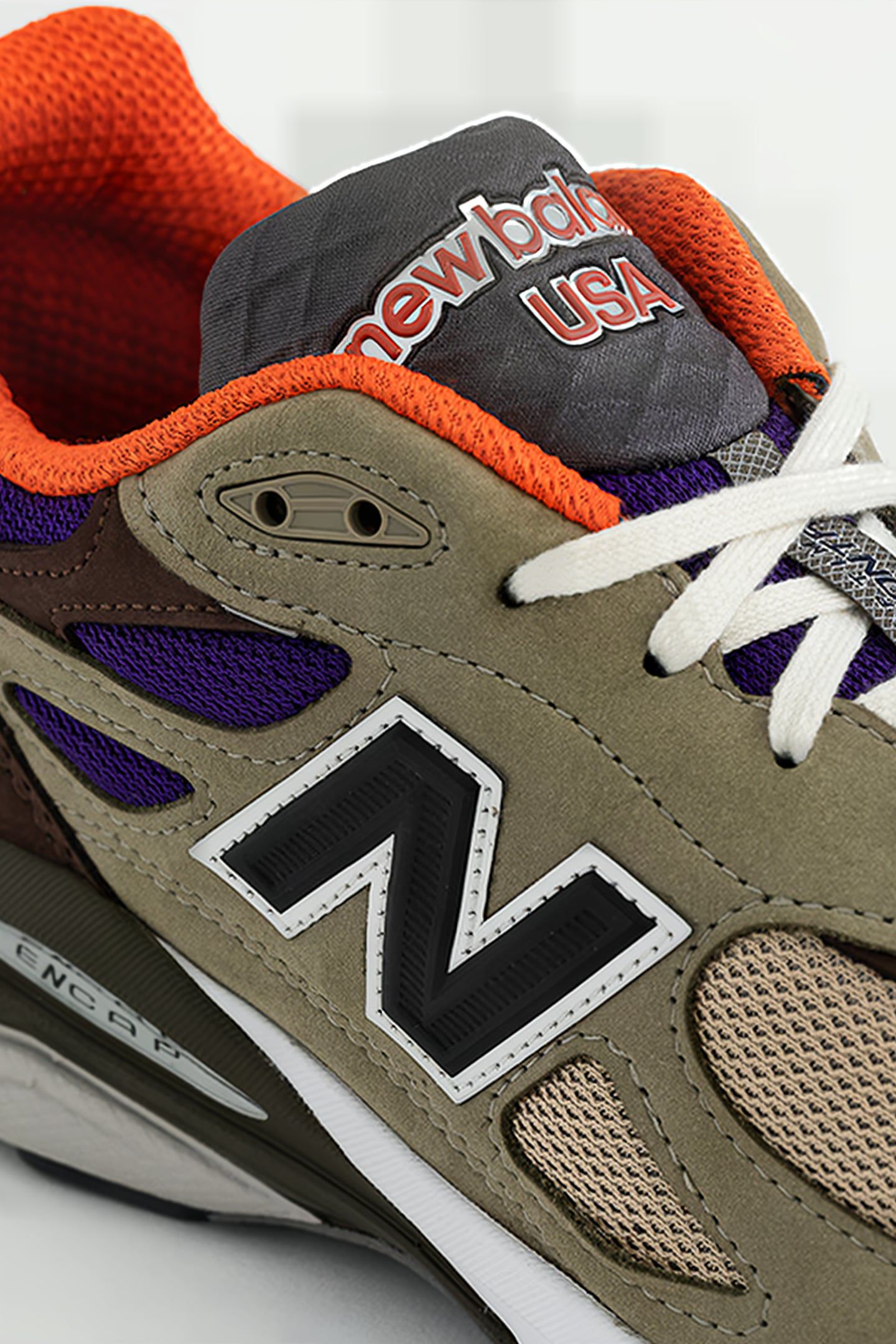 M990BT3 MADE IN USA  SNEAKERS IN BROWN / GREY 7