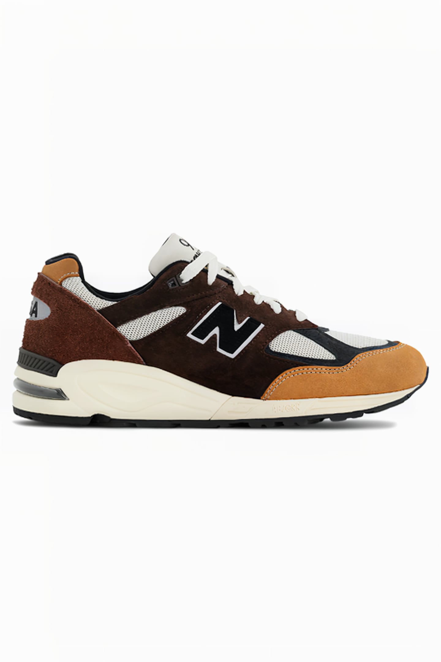 M990BB2MADE IN USA  SNEAKERS IN BROWN 1