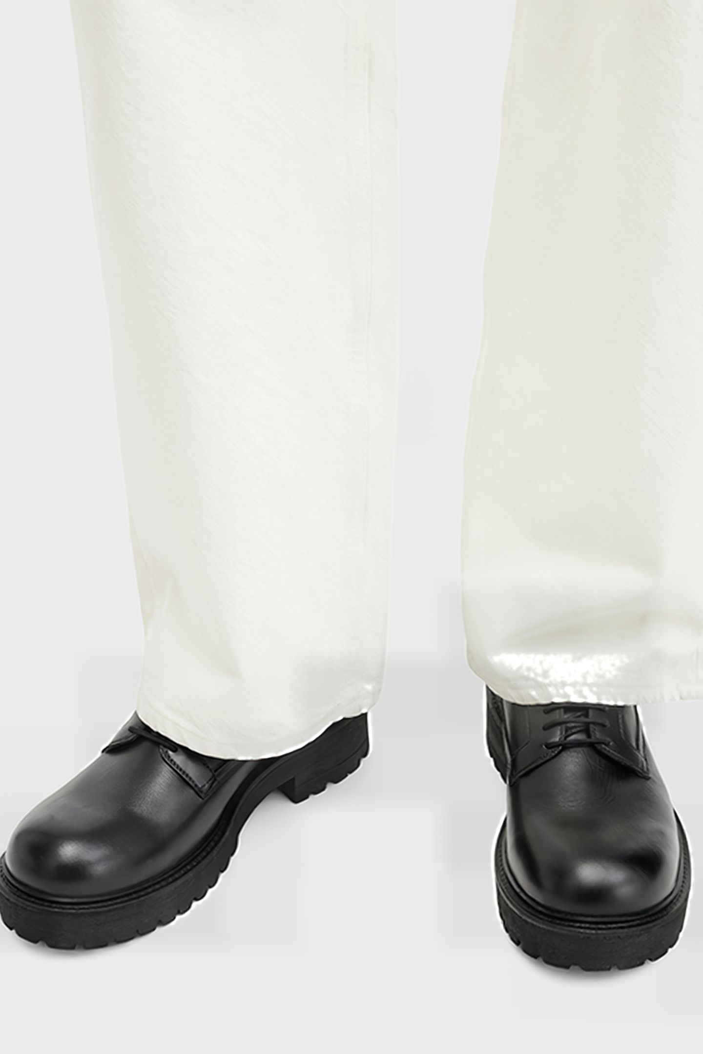 HANK DERBY BLACK 2