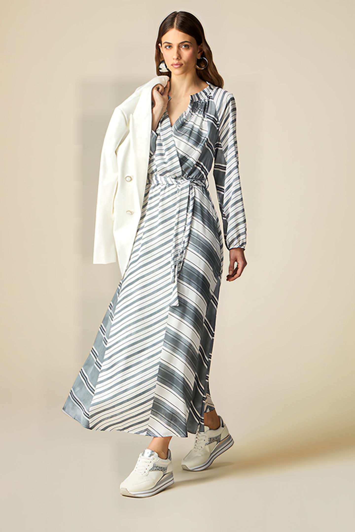 LONG PATTERNED SATIN DRESS GREY 4