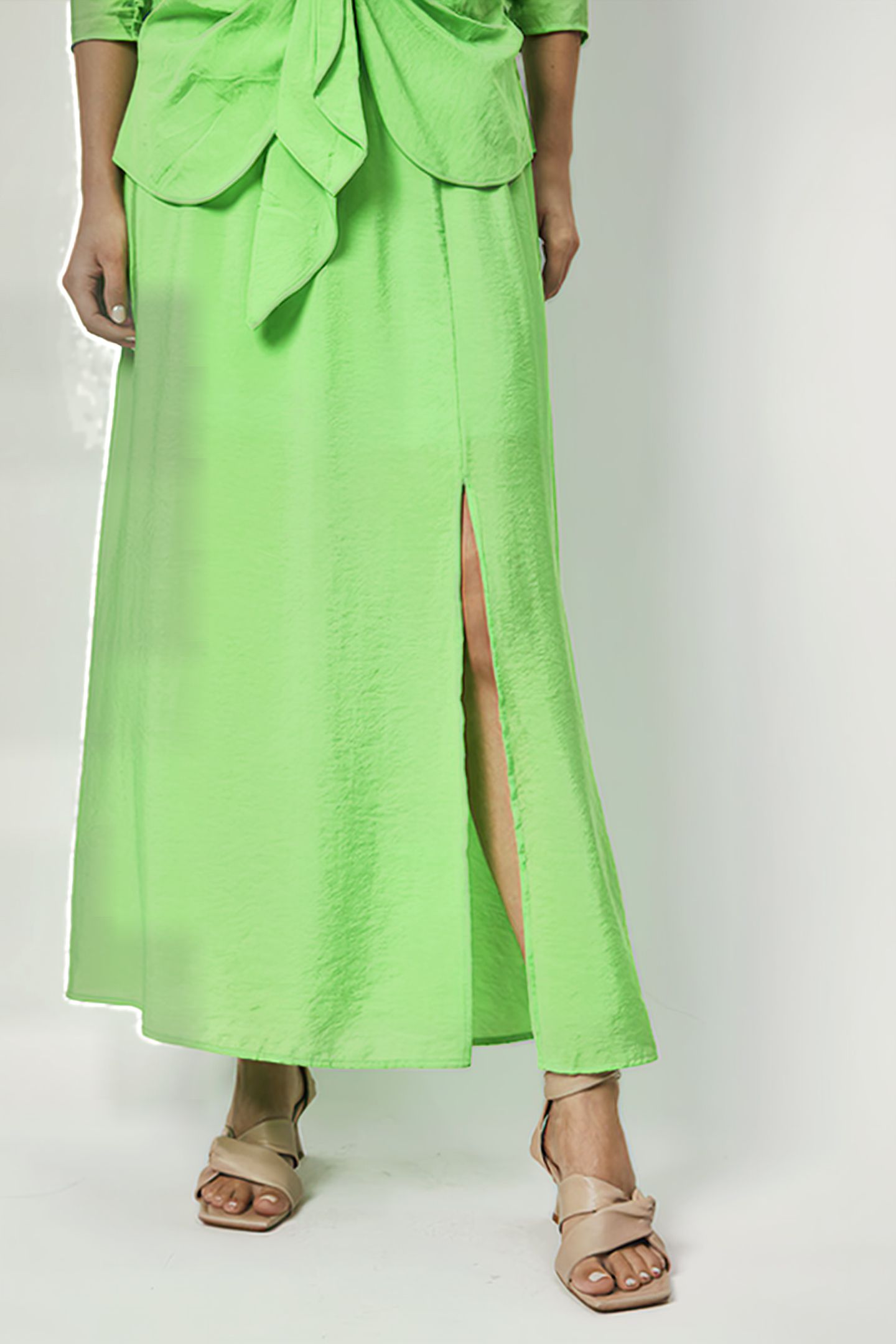 REVERIE LONG SKIRT GREEN FLARE 6