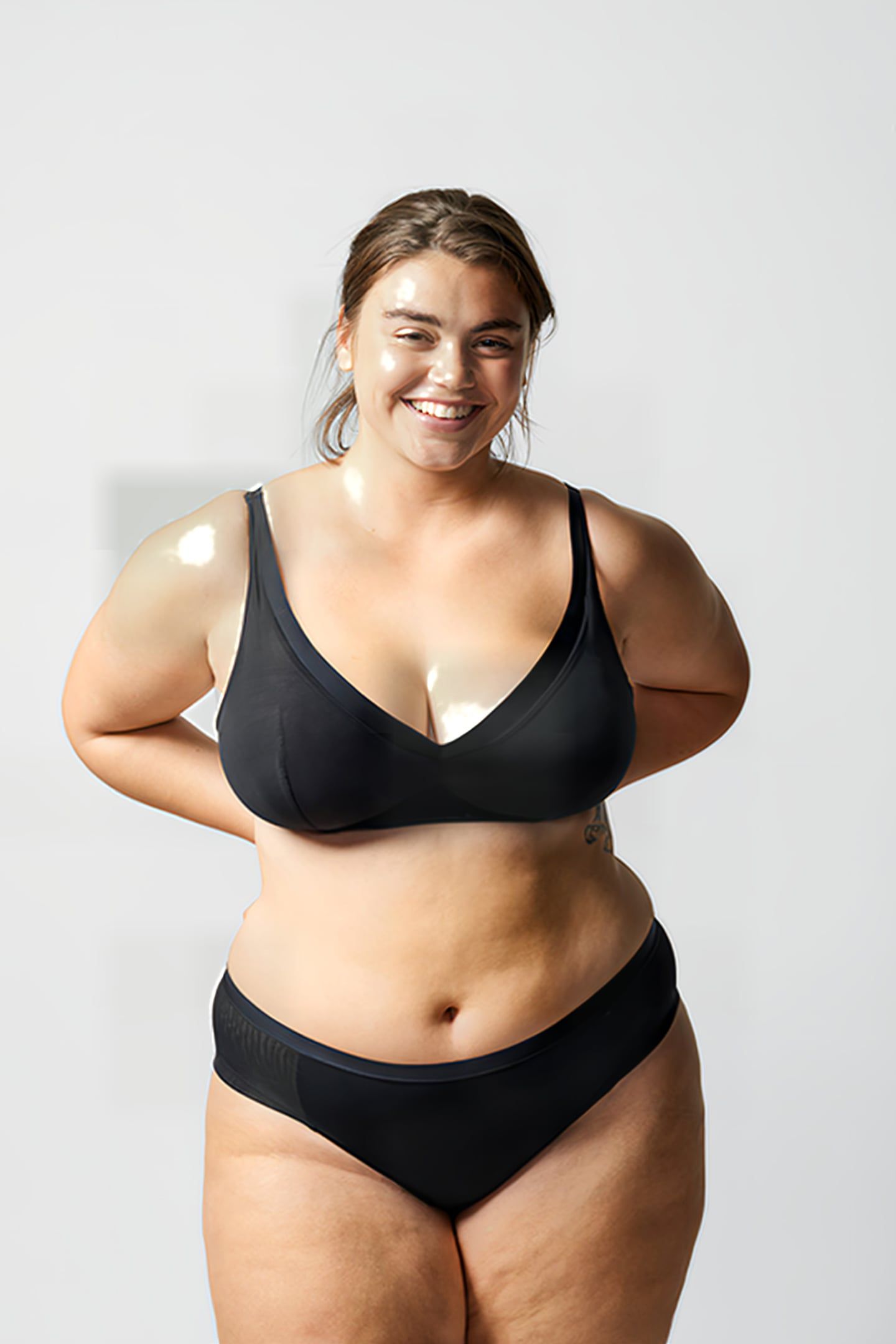 CO BRA UNDERW. PLUNGE TULLE BLACK 1