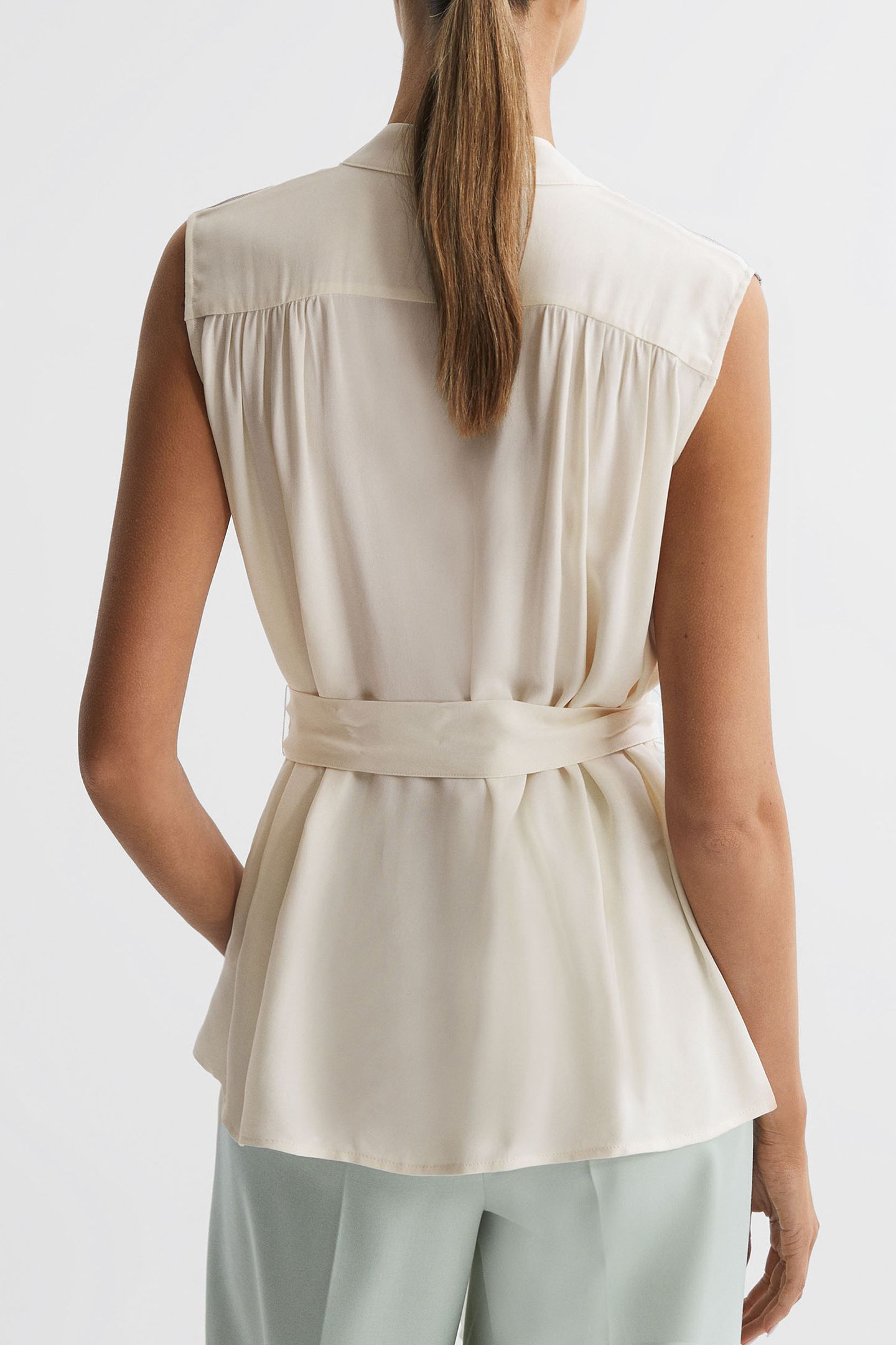 ROMY SOFT SLEEVELESS VEST 2