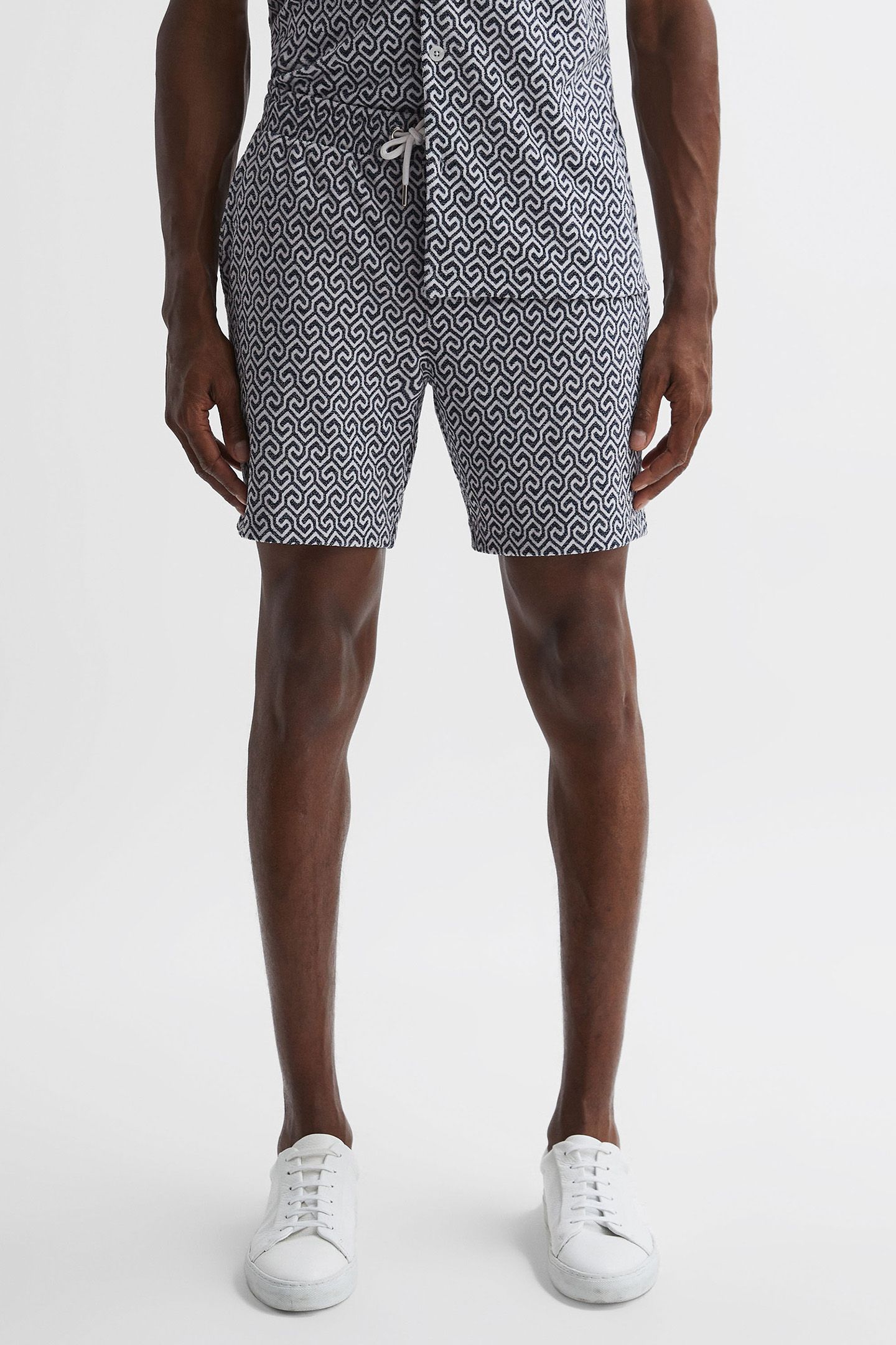 JACQUARD PRINT SHORTS — NAVY/WHITE 1