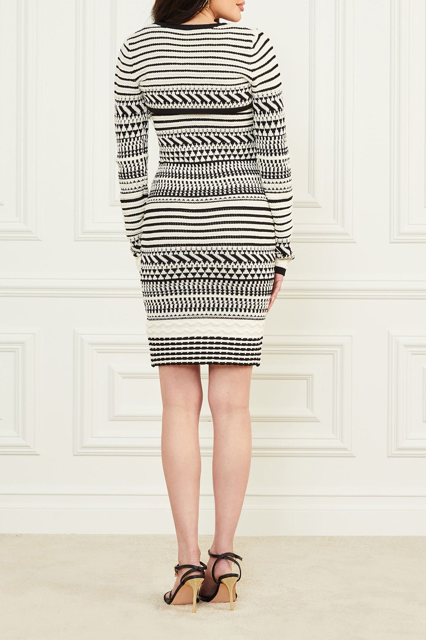 MARCIANO BY GUESS ARIANNA 2 PCS STITCH EGGSHELL AND BLACK 4