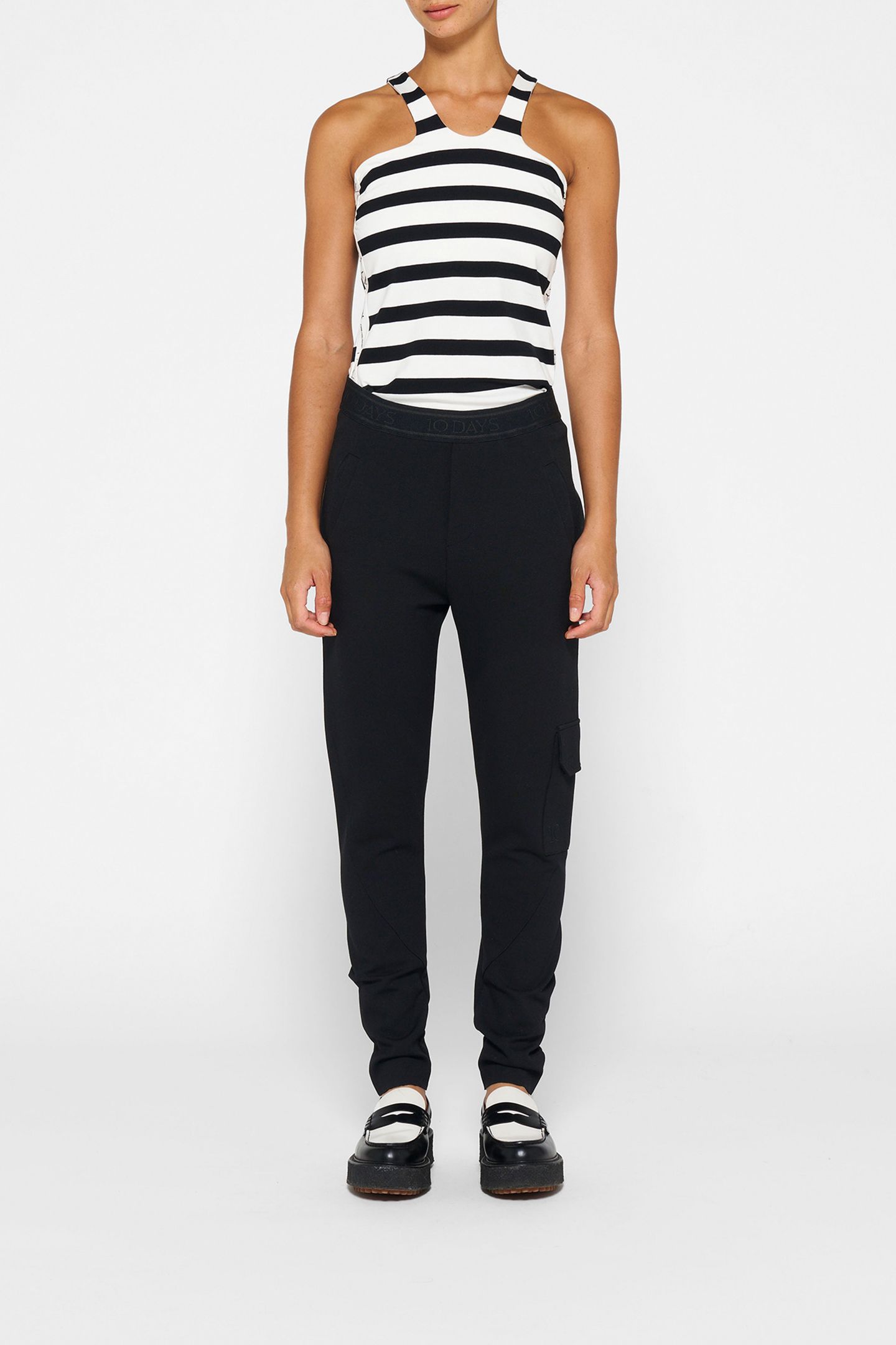 MORE THAN YOGA PANTS BLACK 2