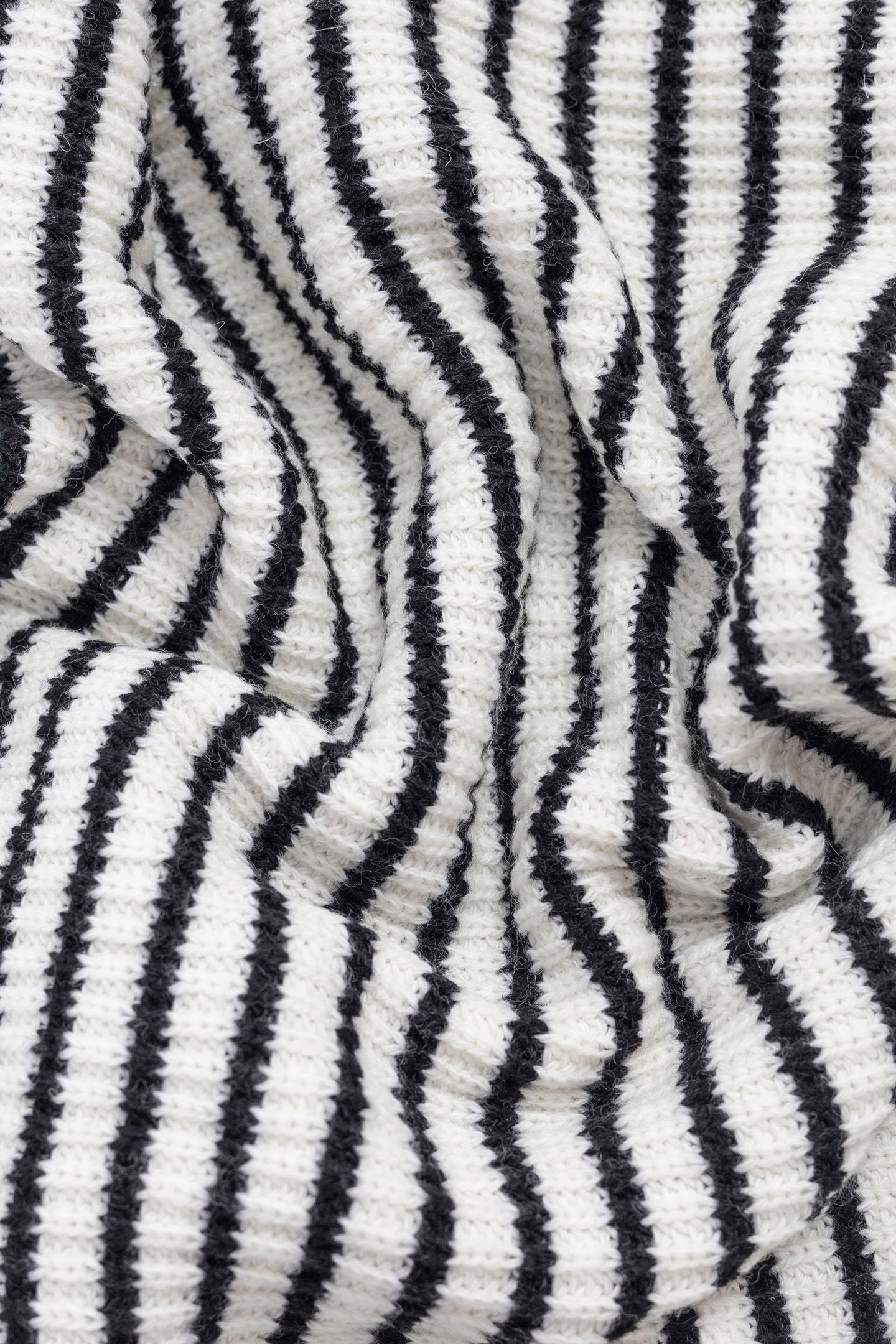 BLACK STRIPED KNIT SWEATER WITH LOOPBACK MESSAGE 6