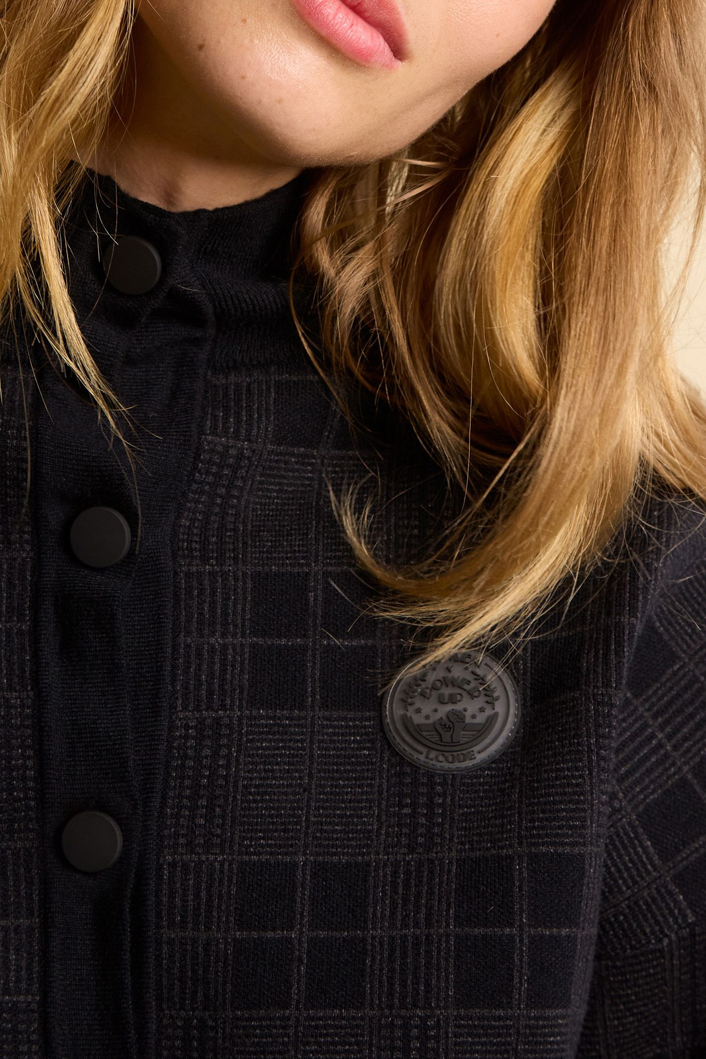 BLACK KNIT CARDIGAN WITH CHECK JACQUARD MOTIF 6