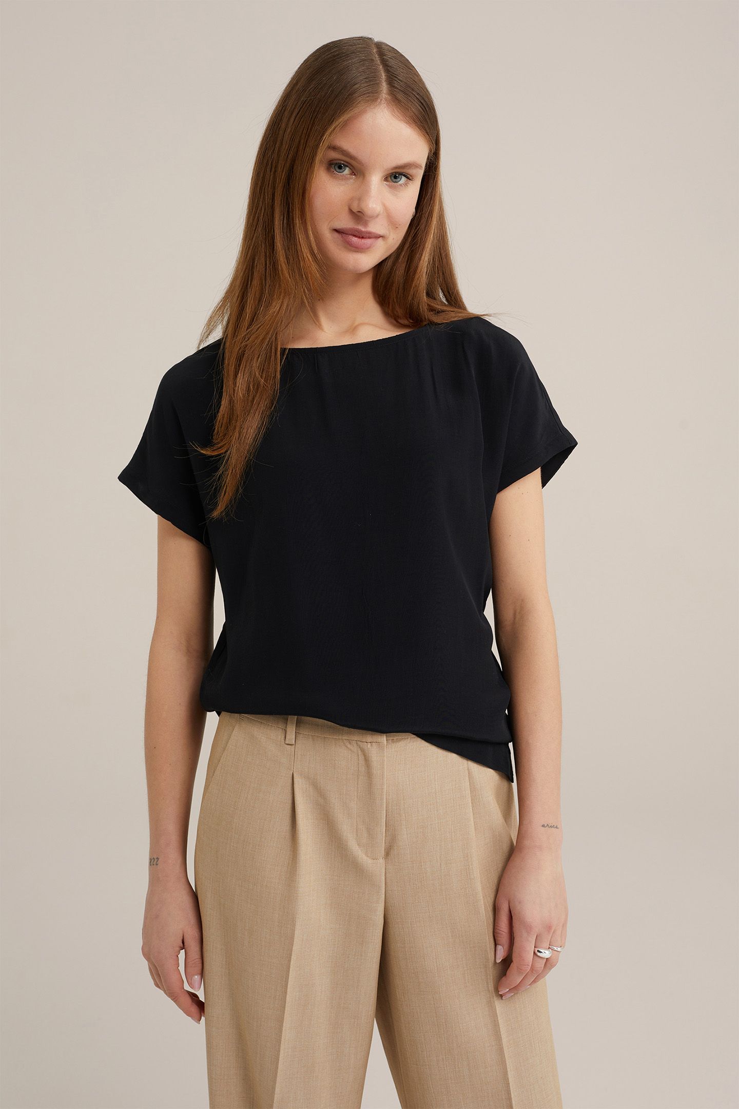 T-SHIRT BLACK 1