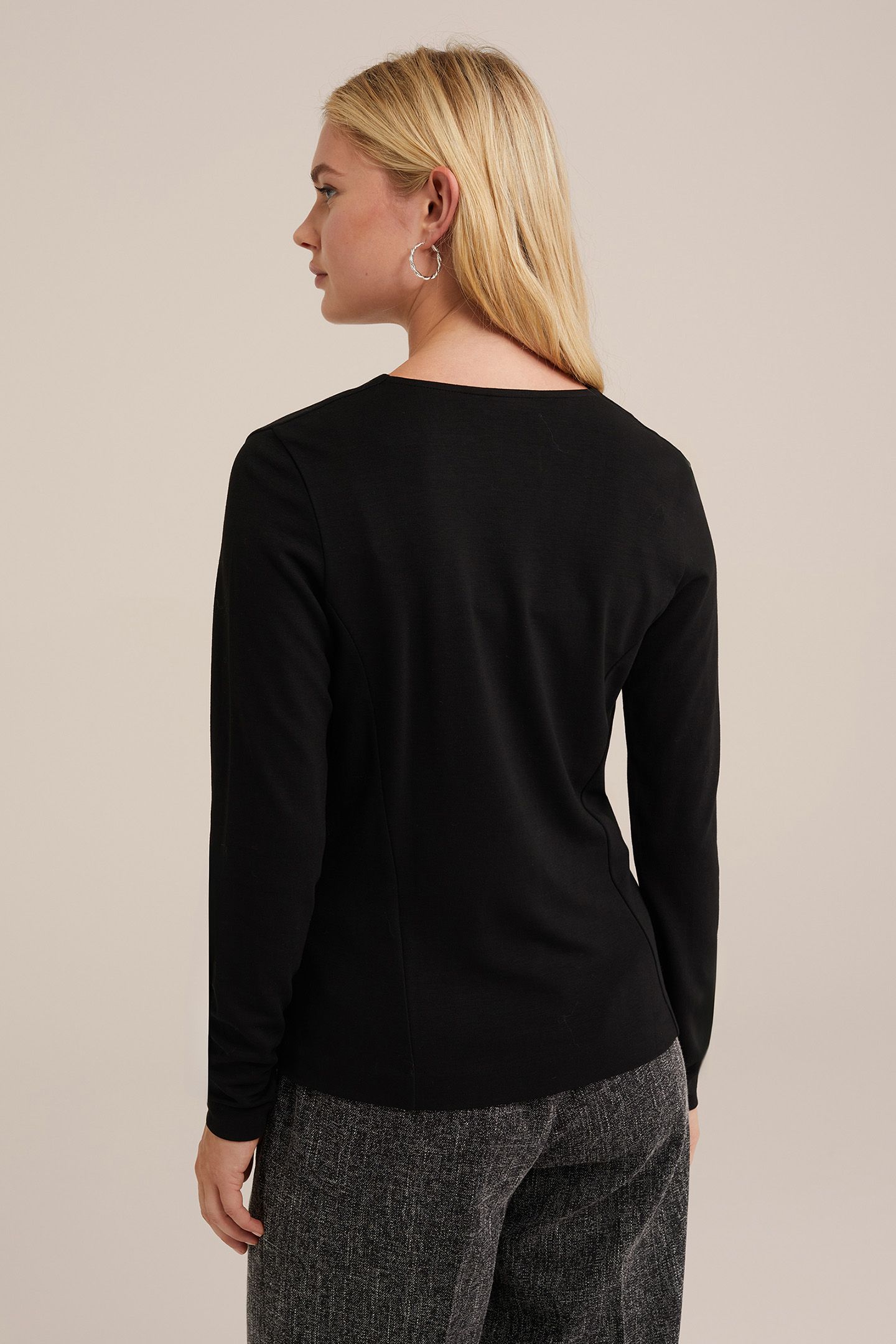 T-SHIRT BLACK 2