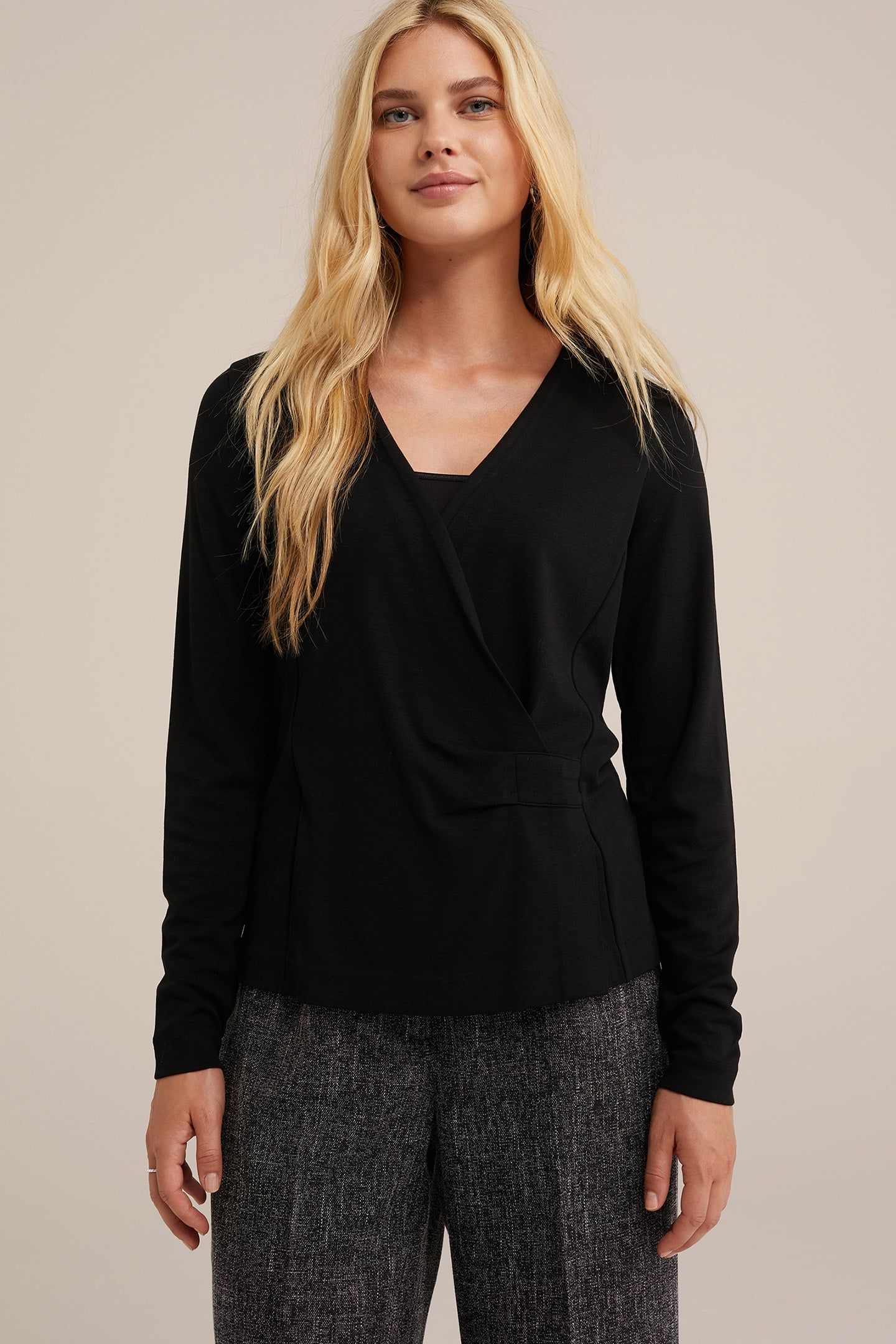 T-SHIRT BLACK 1