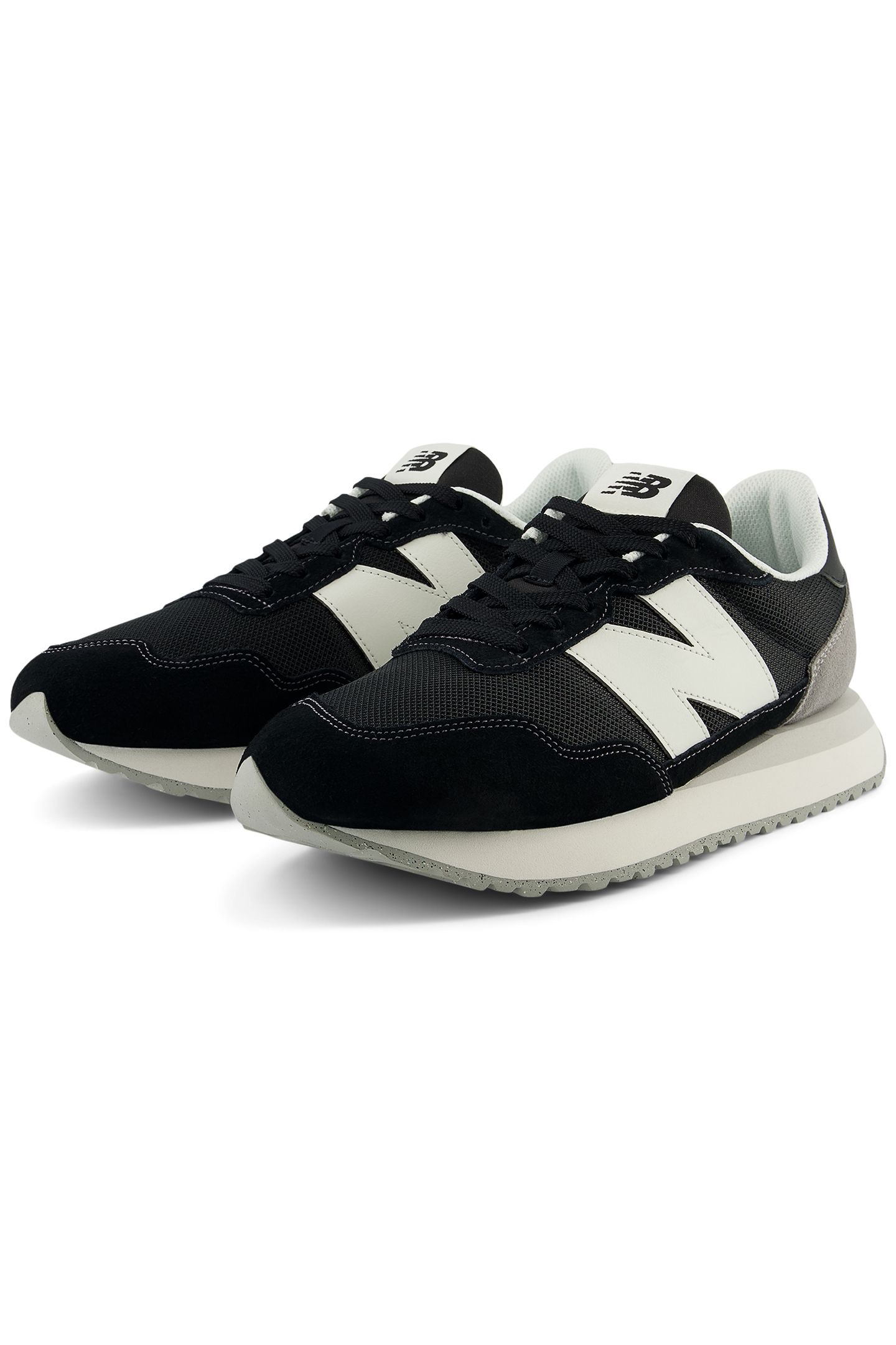 MS237LBK SNEAKERS IN BLACK 2