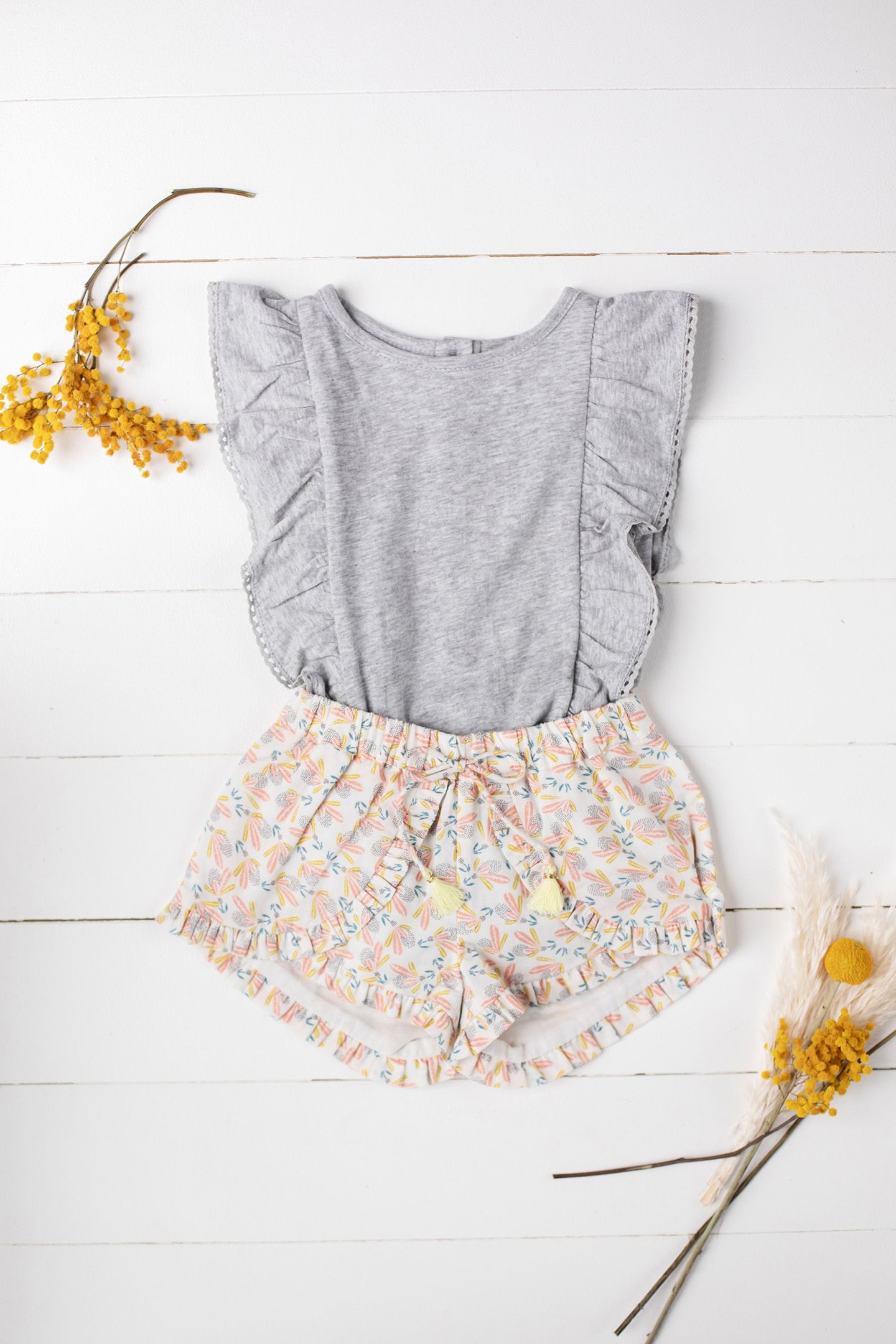 SHORTS ASHA CREAM PETALS 4