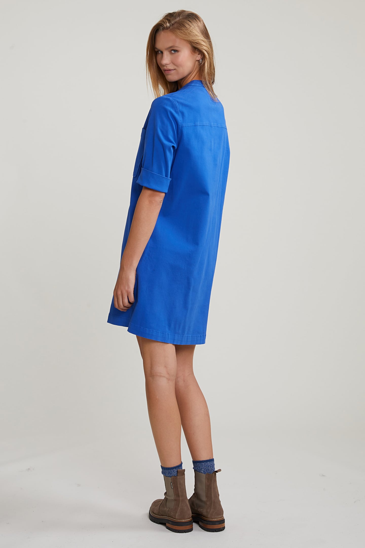 BLUE DRESS APPLICATED POCKET 3/4 SLEEVES 2
