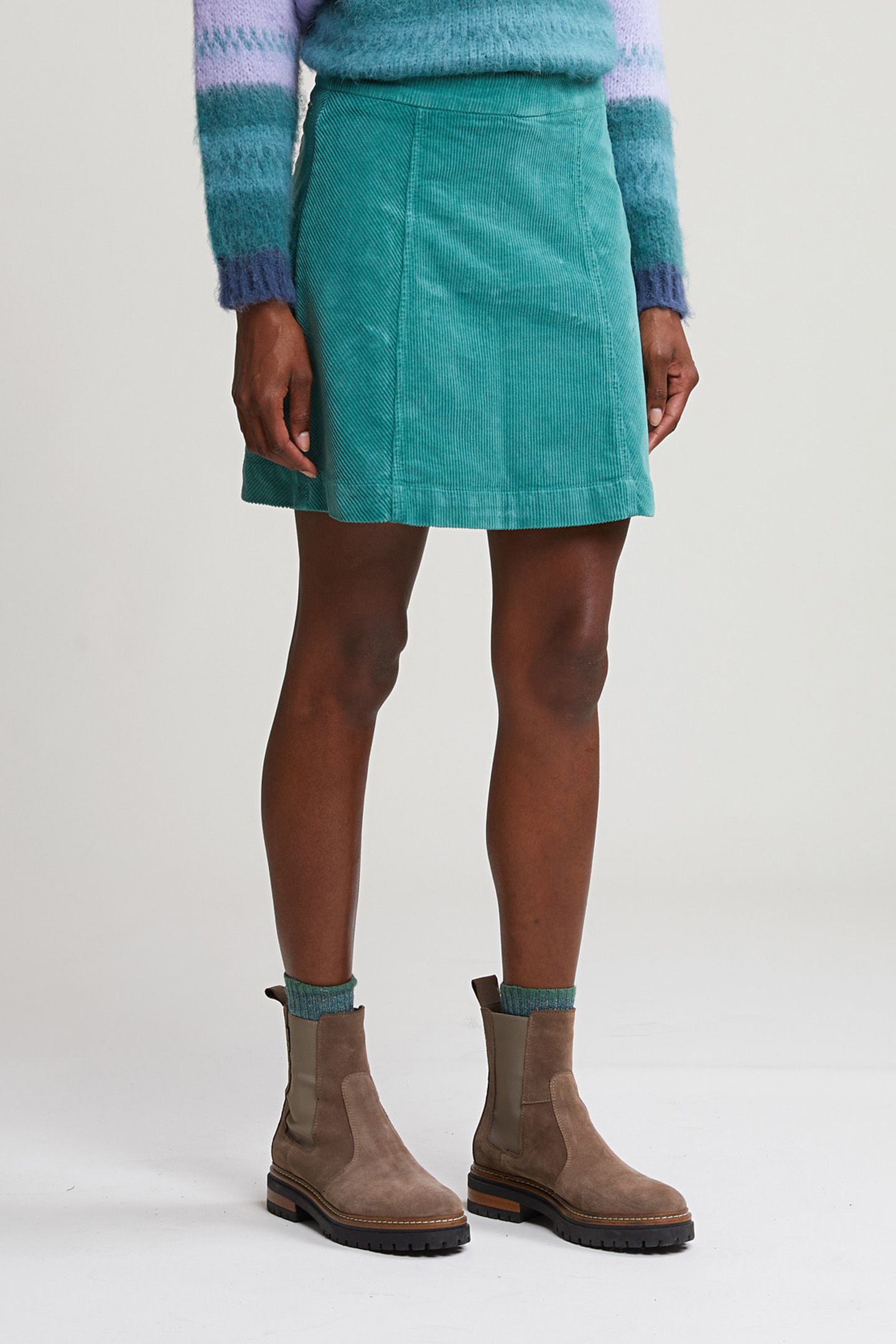 LAKE GREEN CORDUROY SHORT SKIRT 1