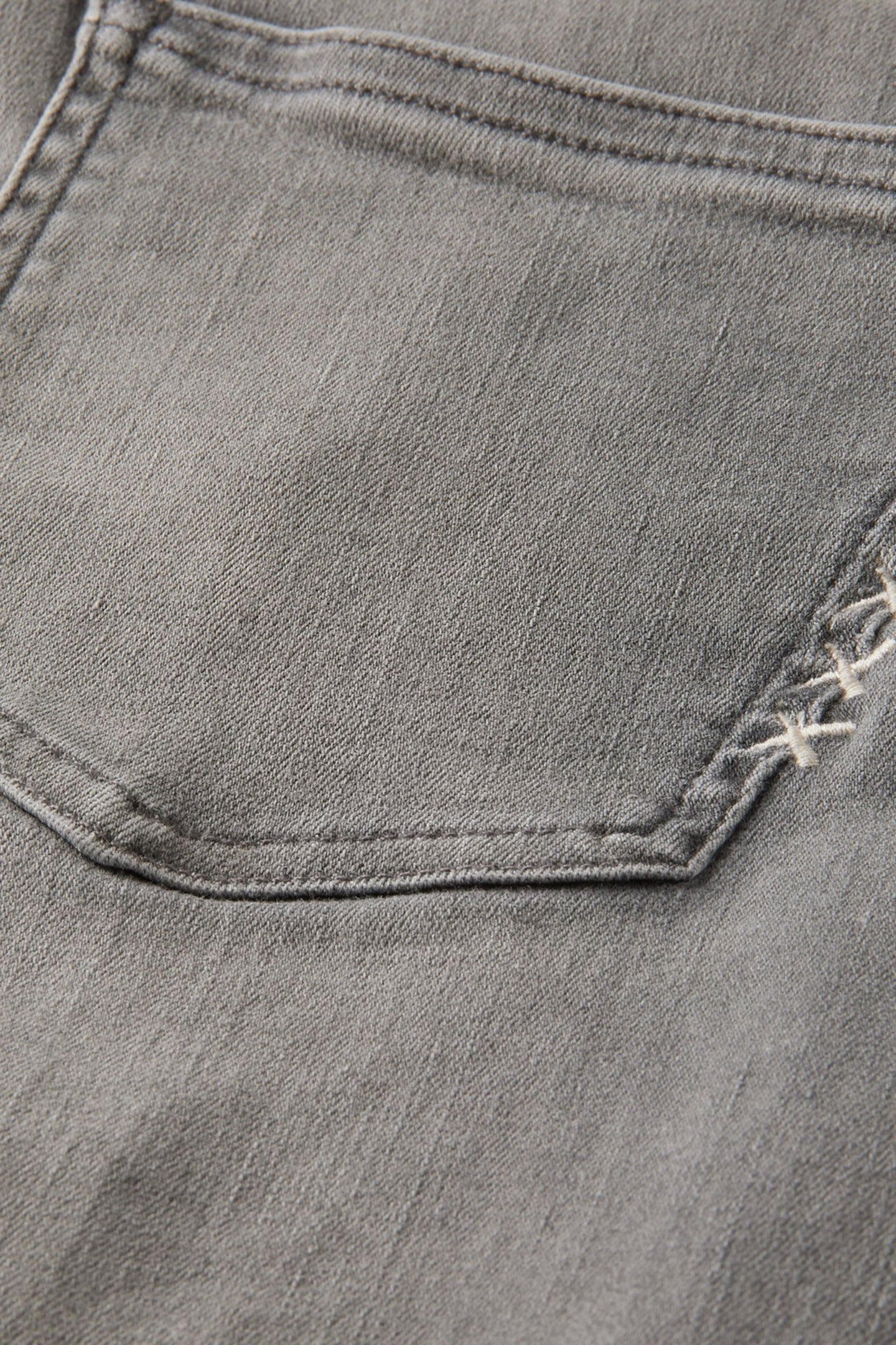 ESSENTIALS HAUT SKINNY JEANS — BACK TO MY ROOTS 8