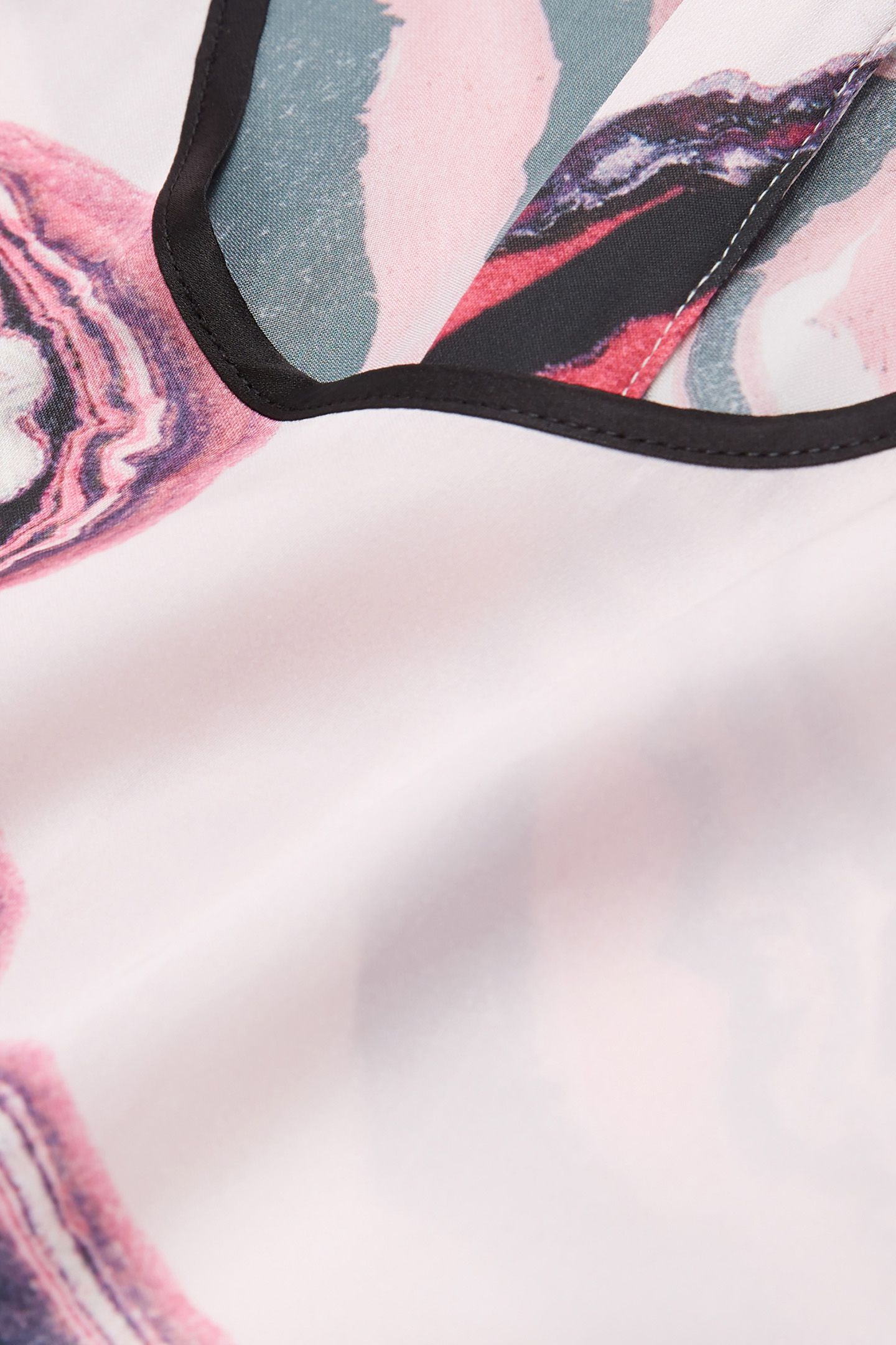 SLEEVELESS TOP WHITE PINK 2