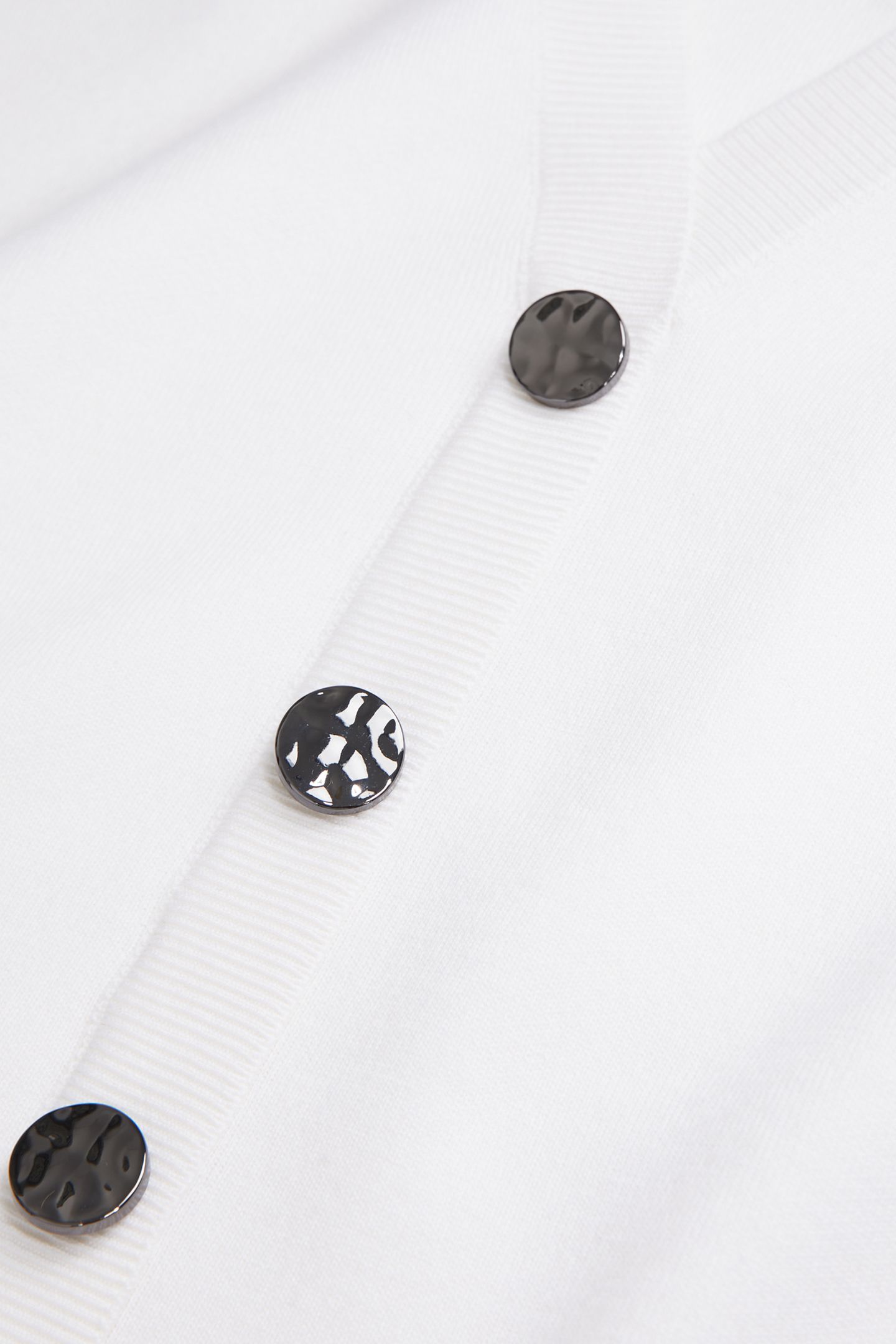 SWEATER WITH FAKE BUTTONS ON THE BACK ECRU 8