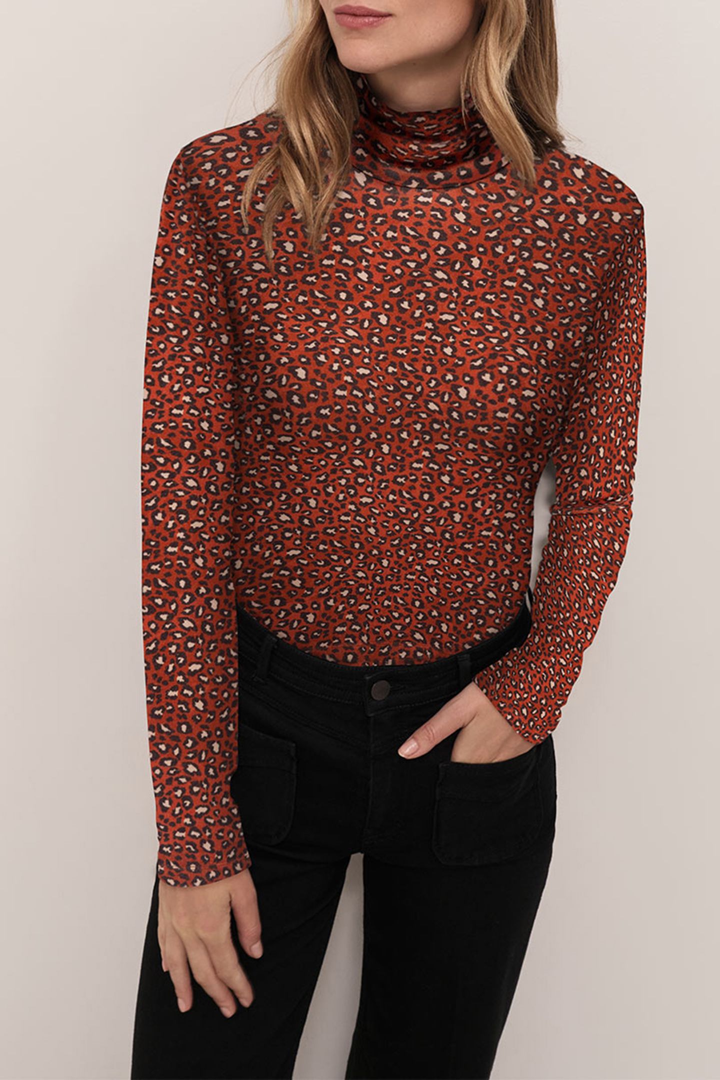 MADLY - RED TURTLENECK T-SHIRT WITH SAFARI PRINT 1