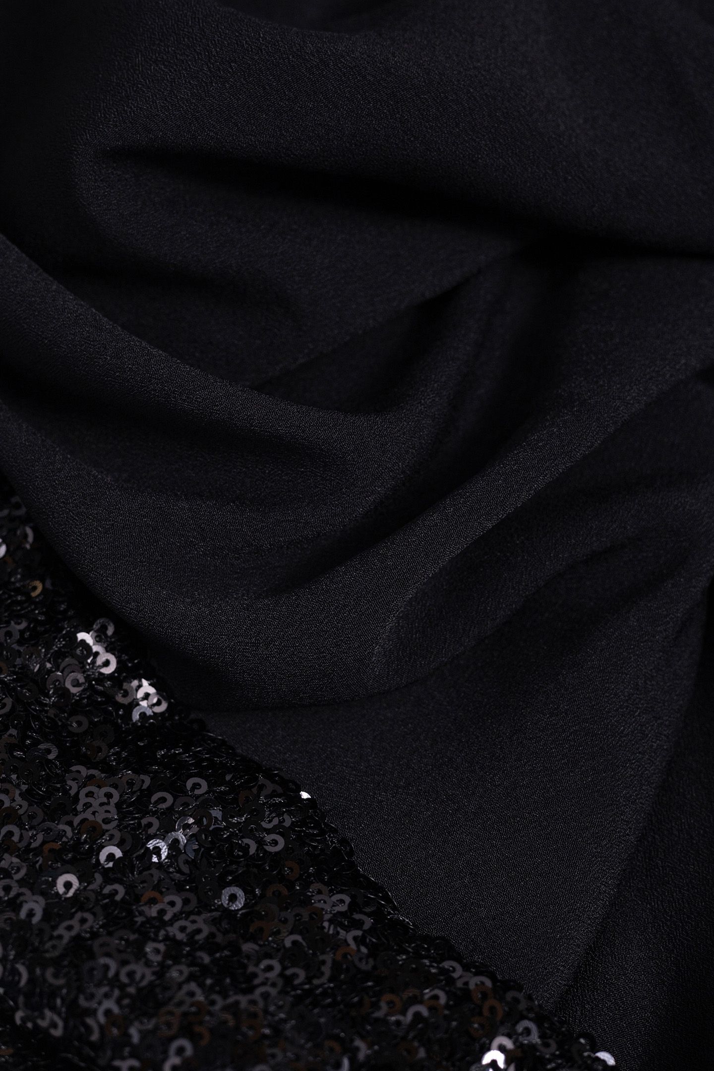 BLACK SEQUIN EMBROIDERY TRUMPET SLEEVE TOP 6