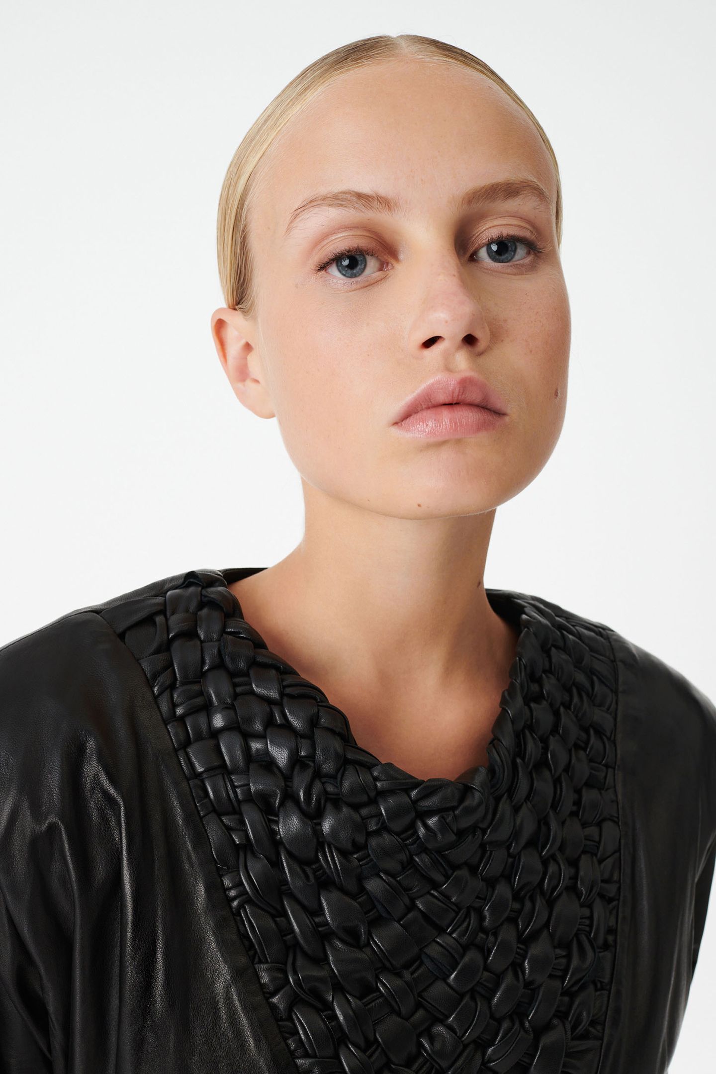 ELYNA DRESS BLACK 4