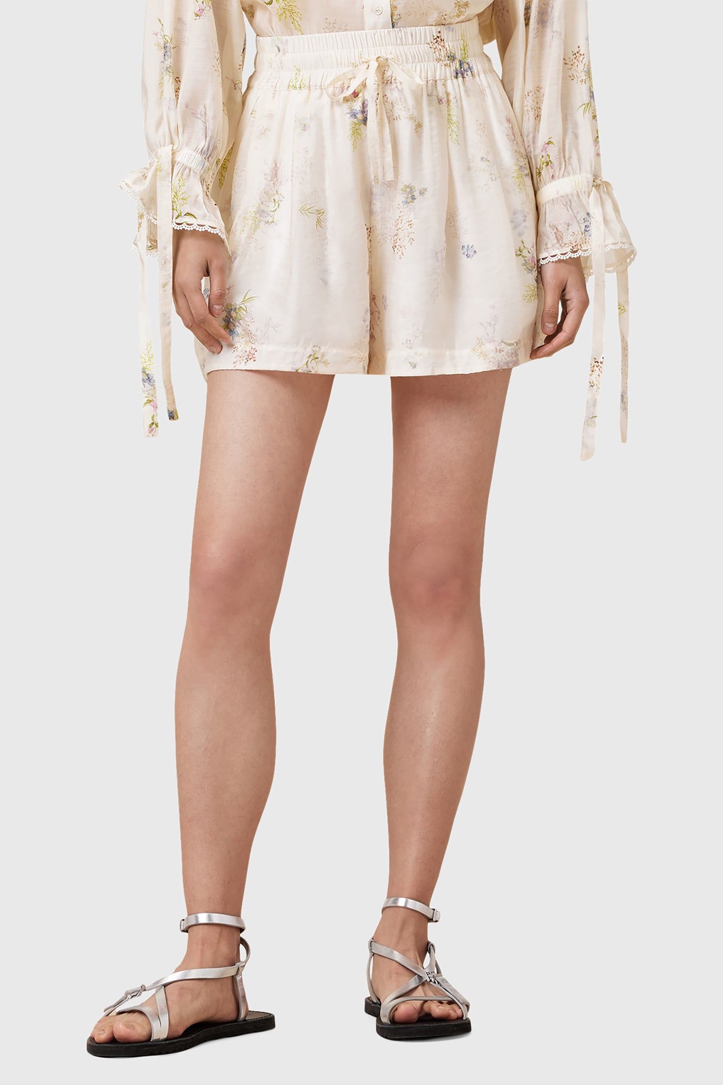 ISLA SHORT LACI ECRU WHITE 1