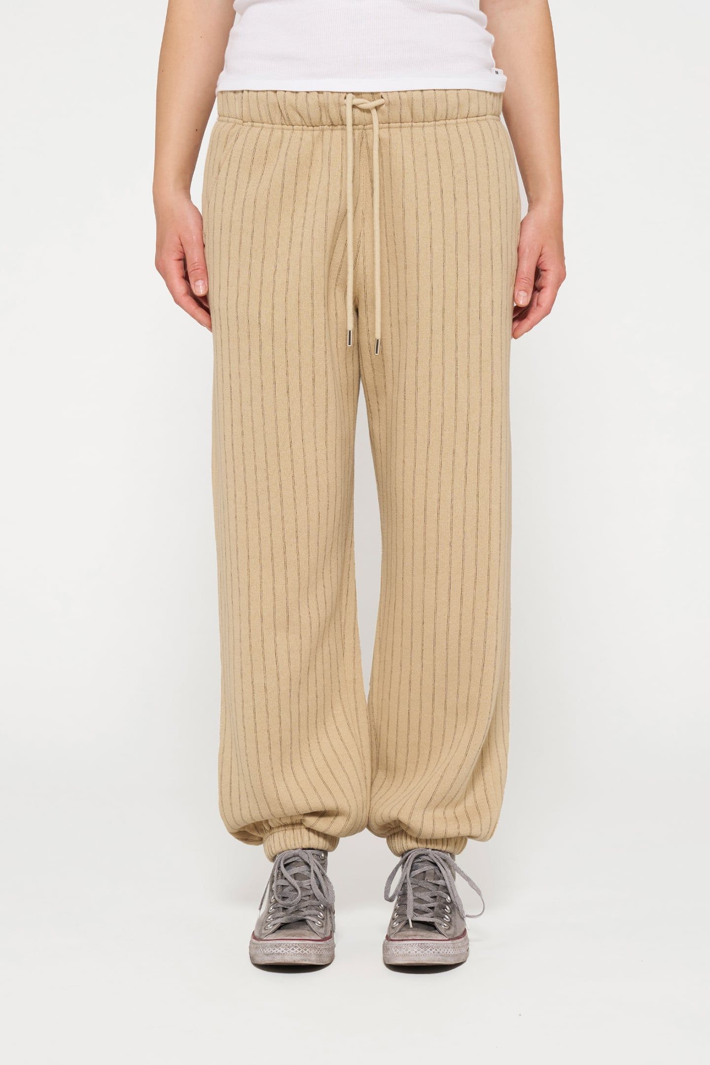 BAR JOGGER FOAM PINSTRIPE LIGHT LATTE 1
