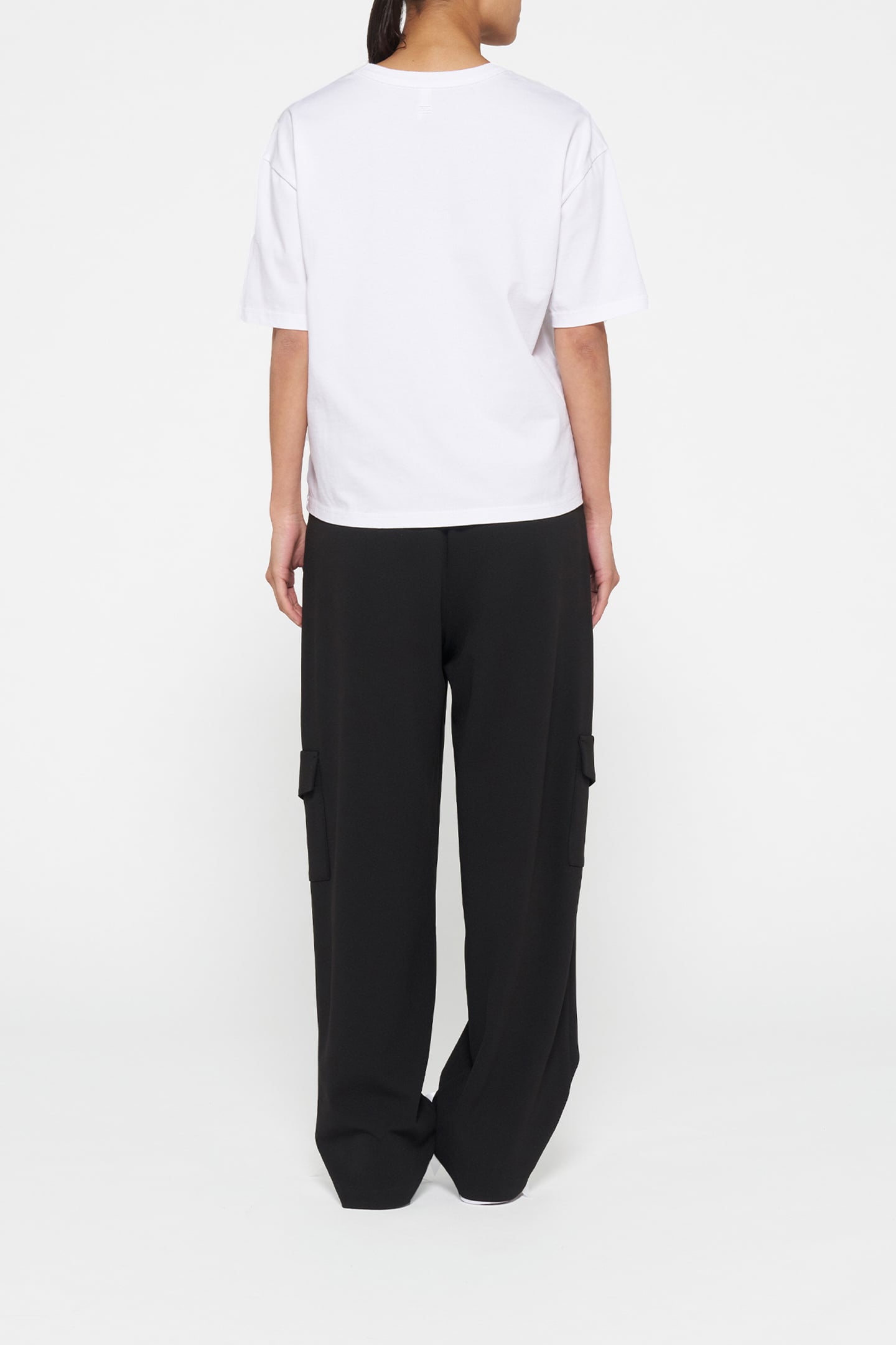 TEE PEARLS WHITE 3